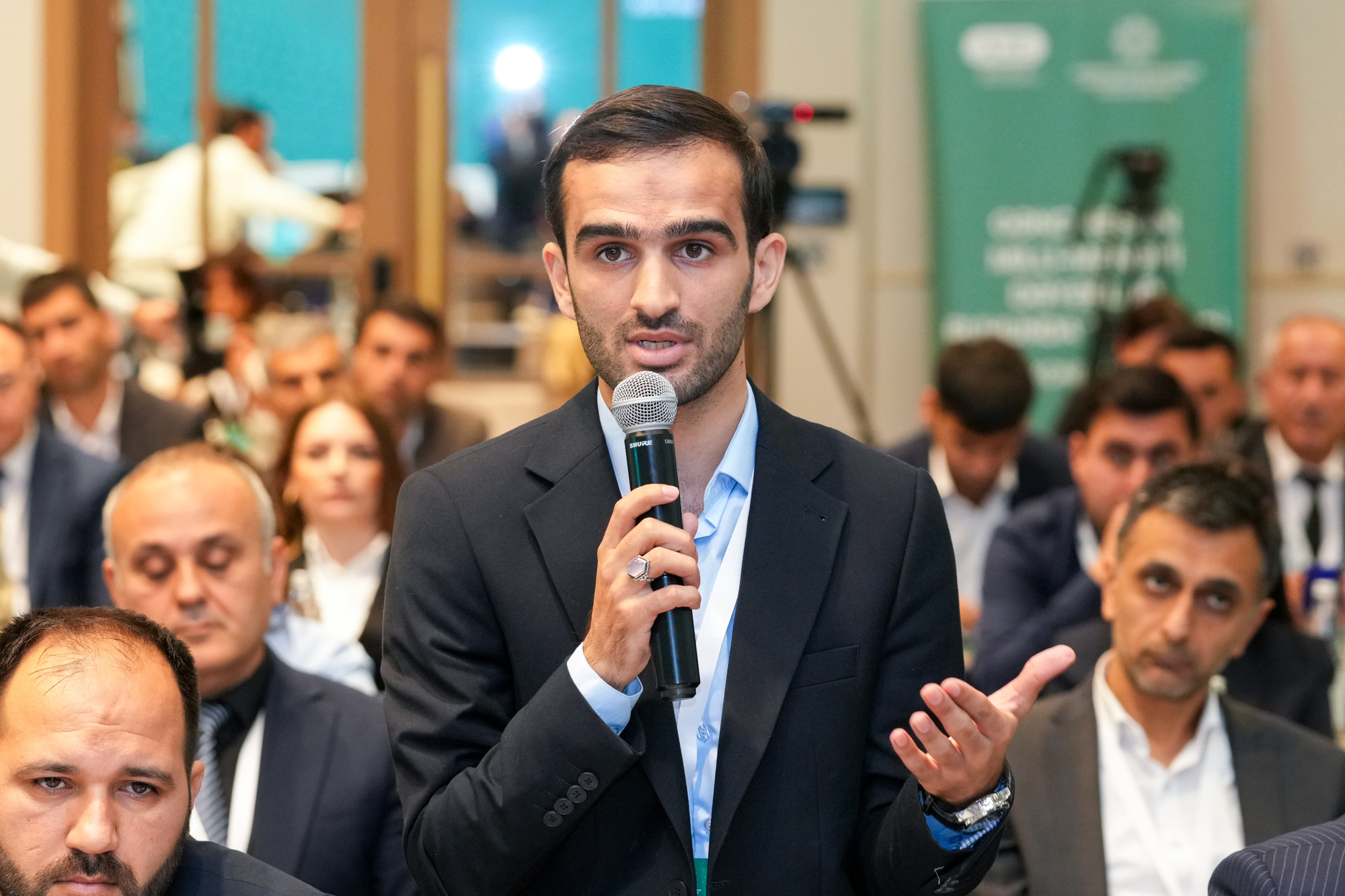 “Gənc nəslin milli-mənəvi dəyərlər ruhunda tərbiyəsi” mövzusunda konfrans işini panel sessiyalarla davam etdirir - Image 14