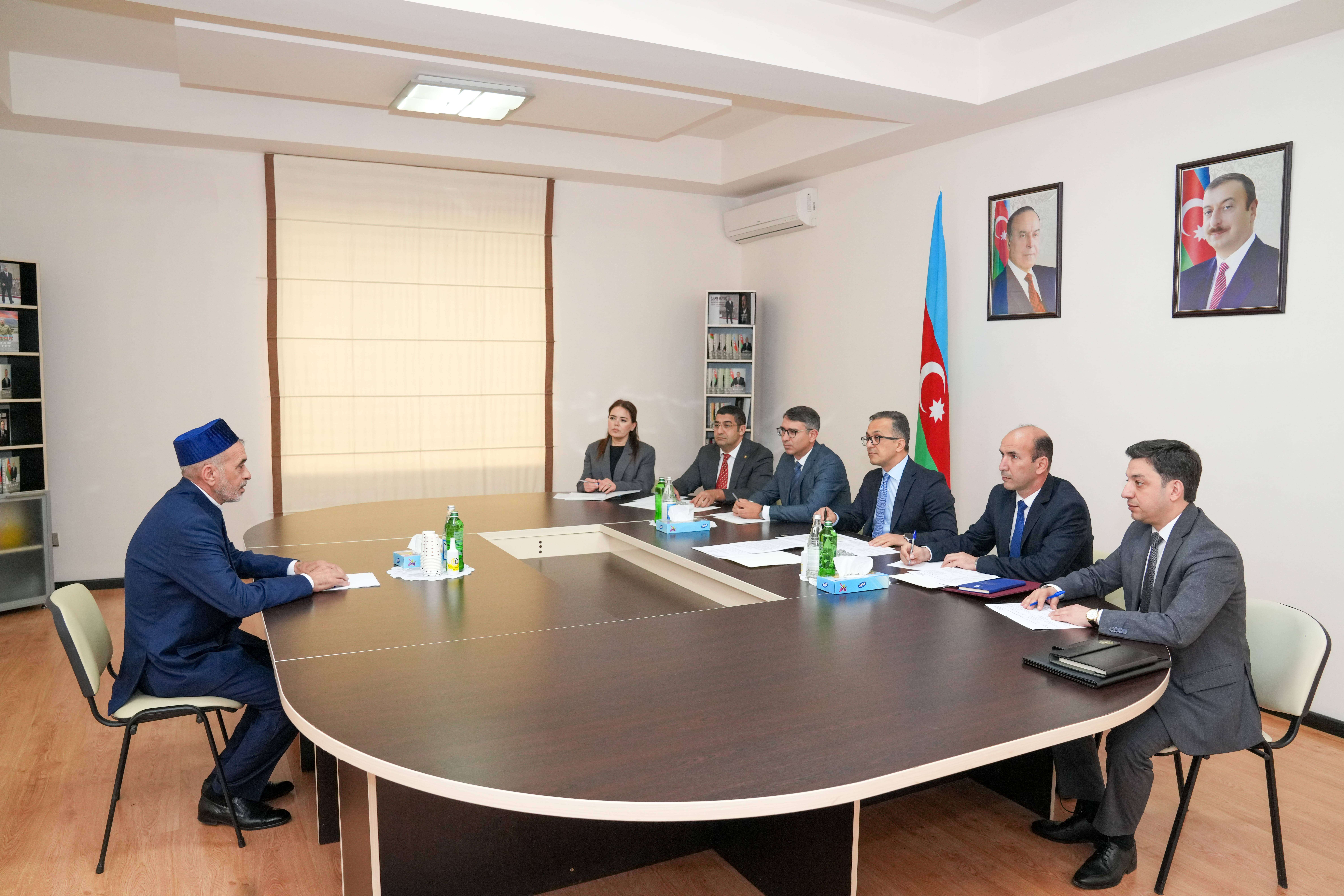 Dövlət Komitəsinin sədri Zərdab rayonunda vətəndaşların müraciətlərini dinləyib - Image 19