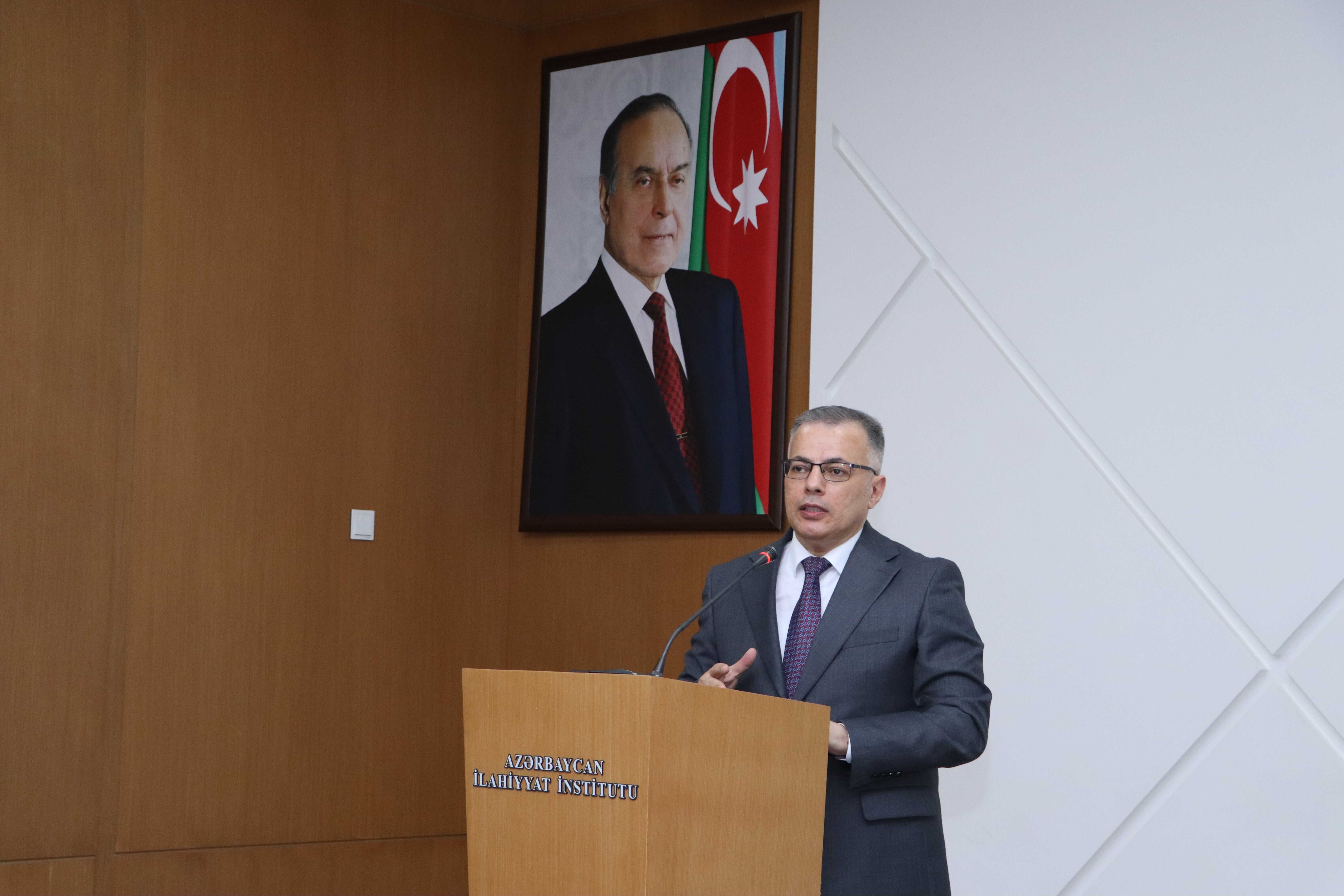 “Halal iqtisadiyyat” adlı dərs vəsaitinin təqdimatı keçirilib - Image 5