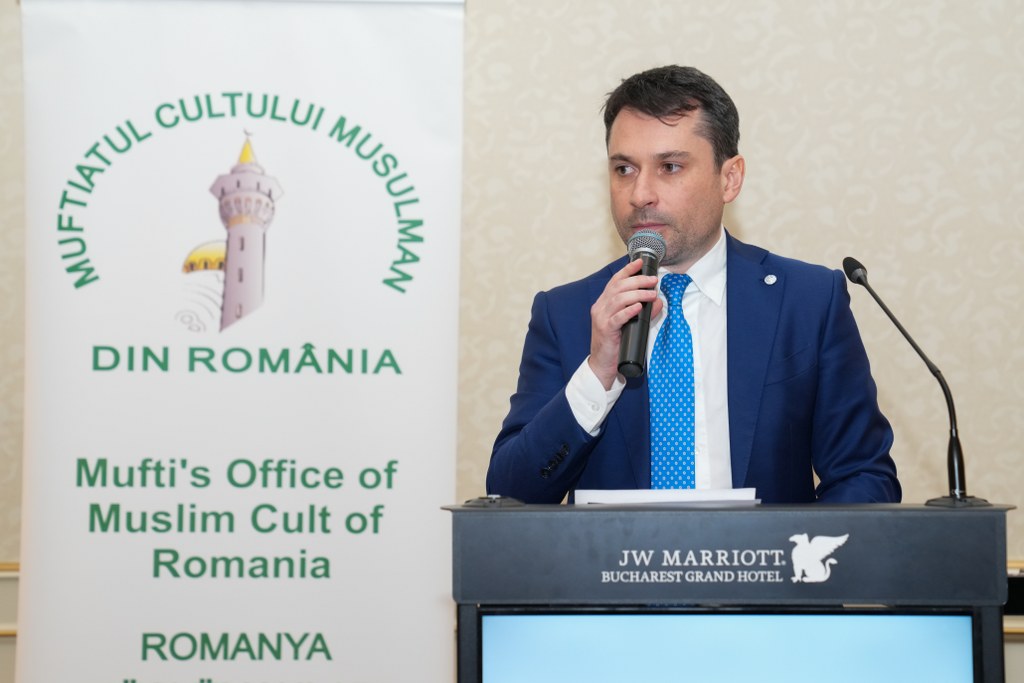 Dövlət Komitəsinin nümayəndə heyəti Rumıniya Müsəlman Müftiliyinin təşkil etdiyi iftar mərasimində iştirak edib - Image 3