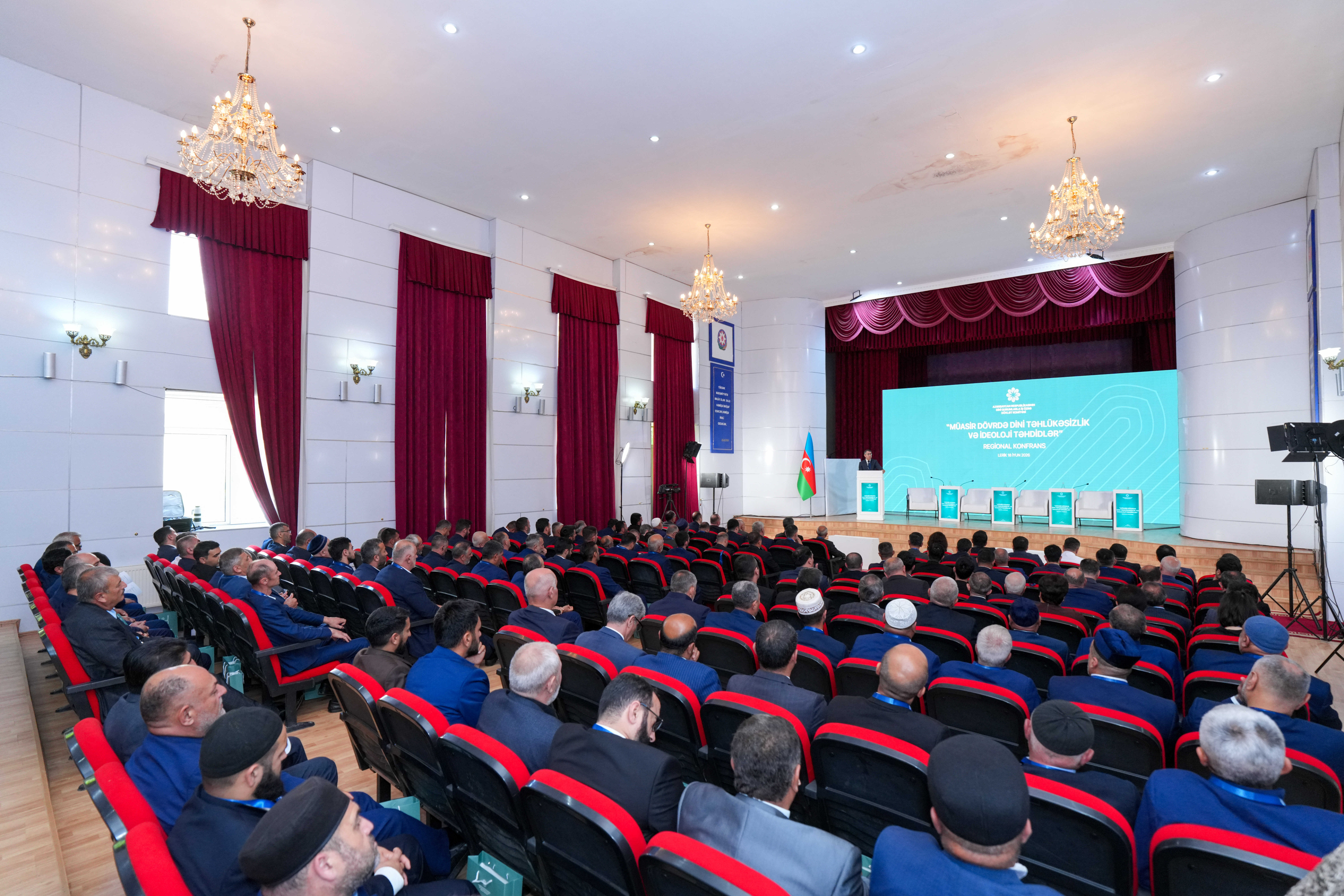 Lerikdə “Müasir dövrdə dini təhlükəsizlik və ideoloji təhdidlər” mövzusunda regional konfrans keçirilir - Image 16