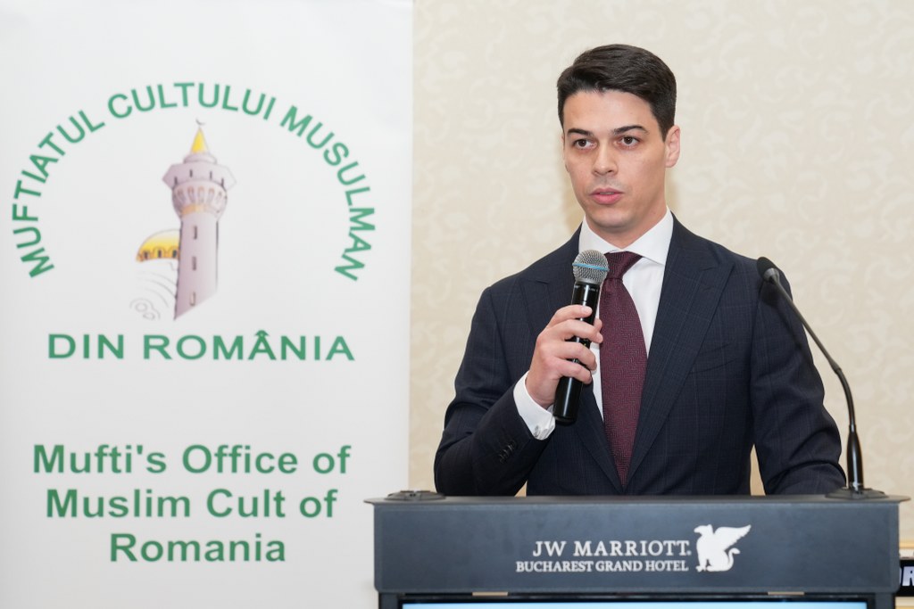 Dövlət Komitəsinin nümayəndə heyəti Rumıniya Müsəlman Müftiliyinin təşkil etdiyi iftar mərasimində iştirak edib - Image 4
