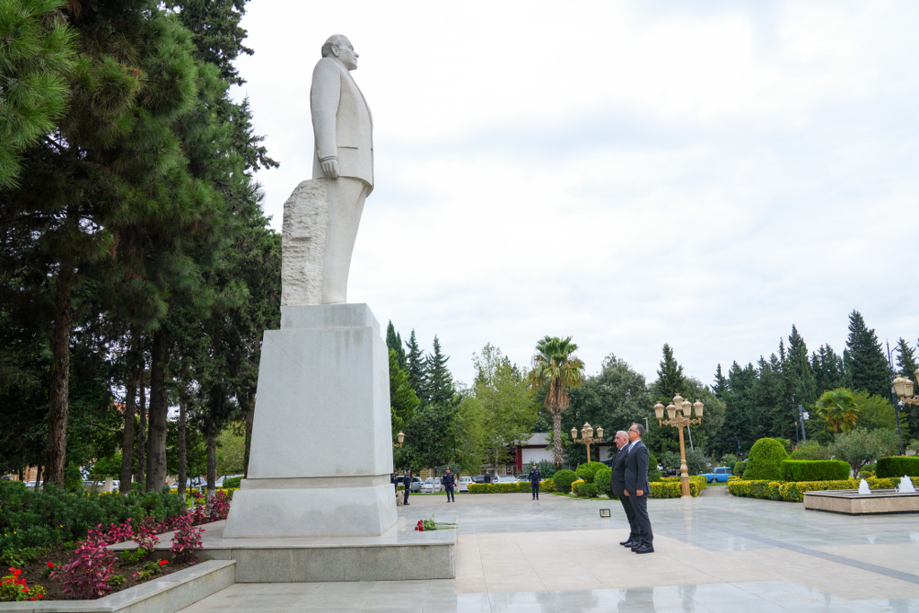 Dövlət Komitəsinin sədri Cəlilabadda vətəndaşları qəbul edib - Image 5