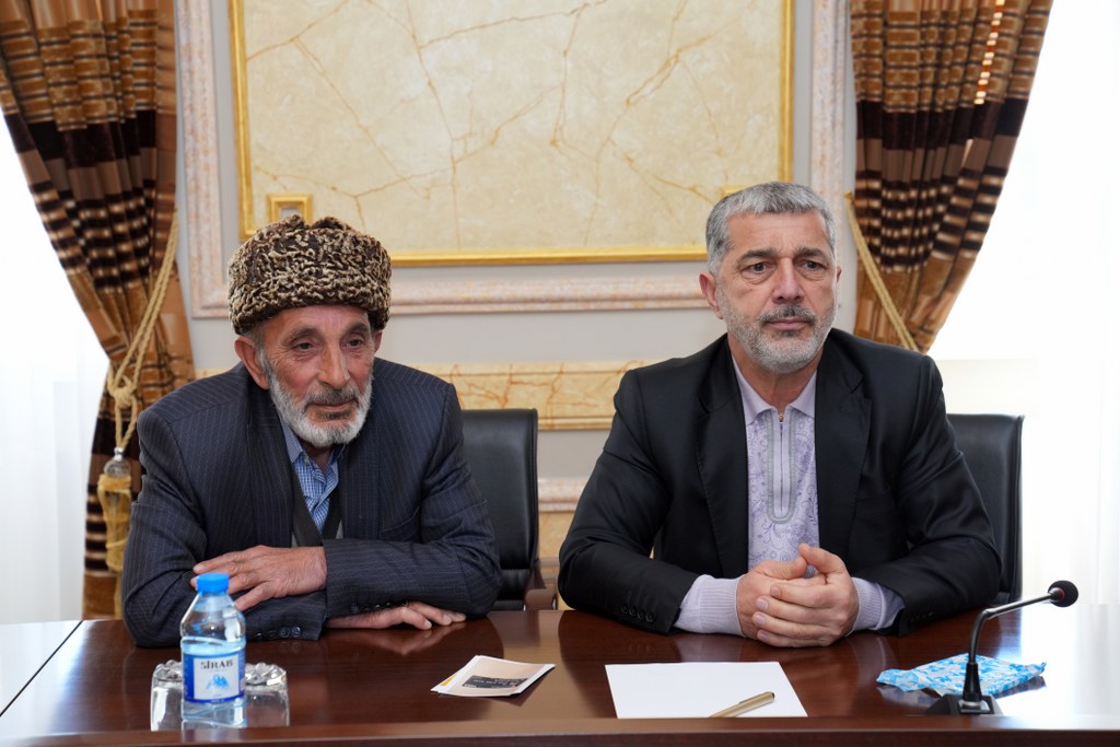 Dövlət Komitəsinin sədri Bakı şəhərində vətəndaşları qəbul edib - Image 4