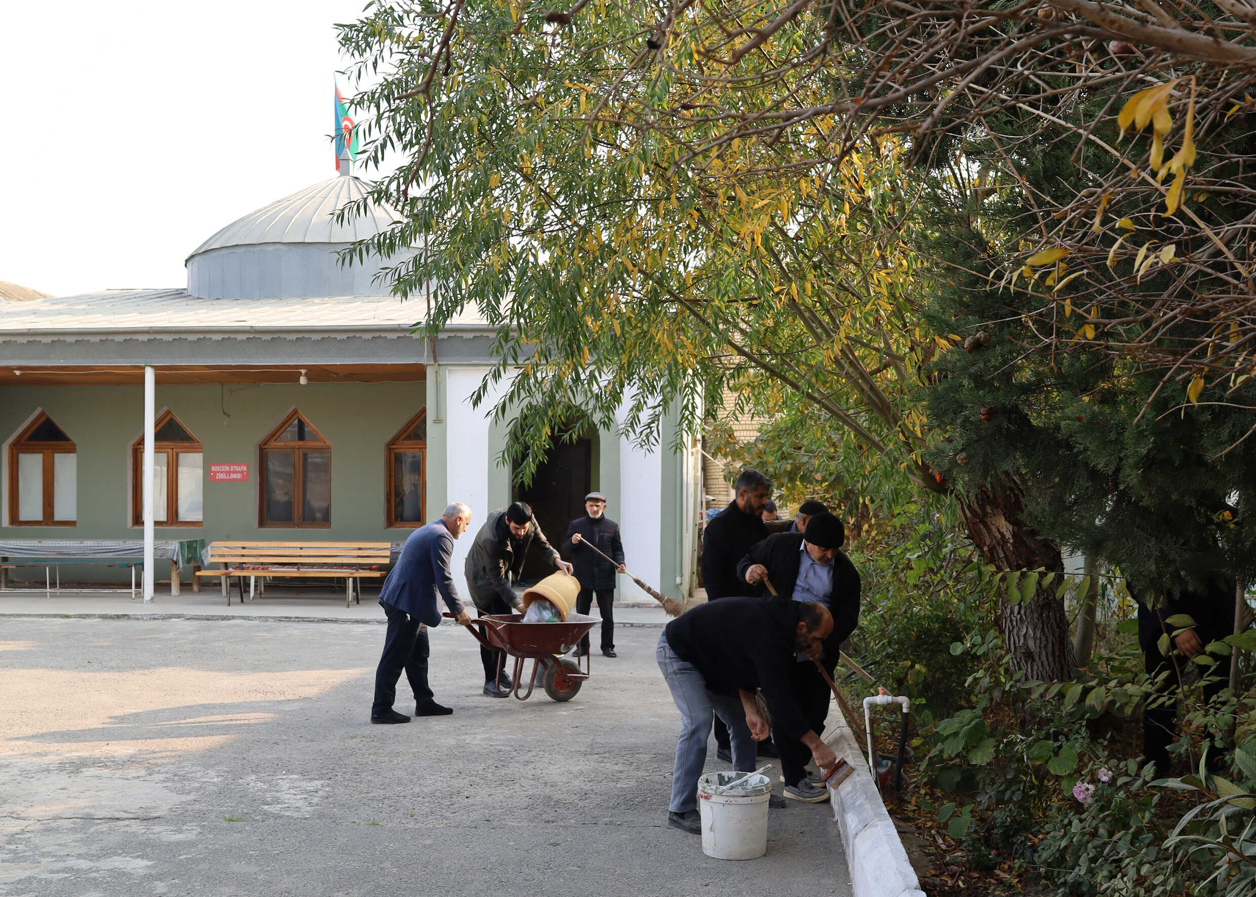 “Yaşıl gələcək naminə” aksiyası davam etdirilir - Image 22
