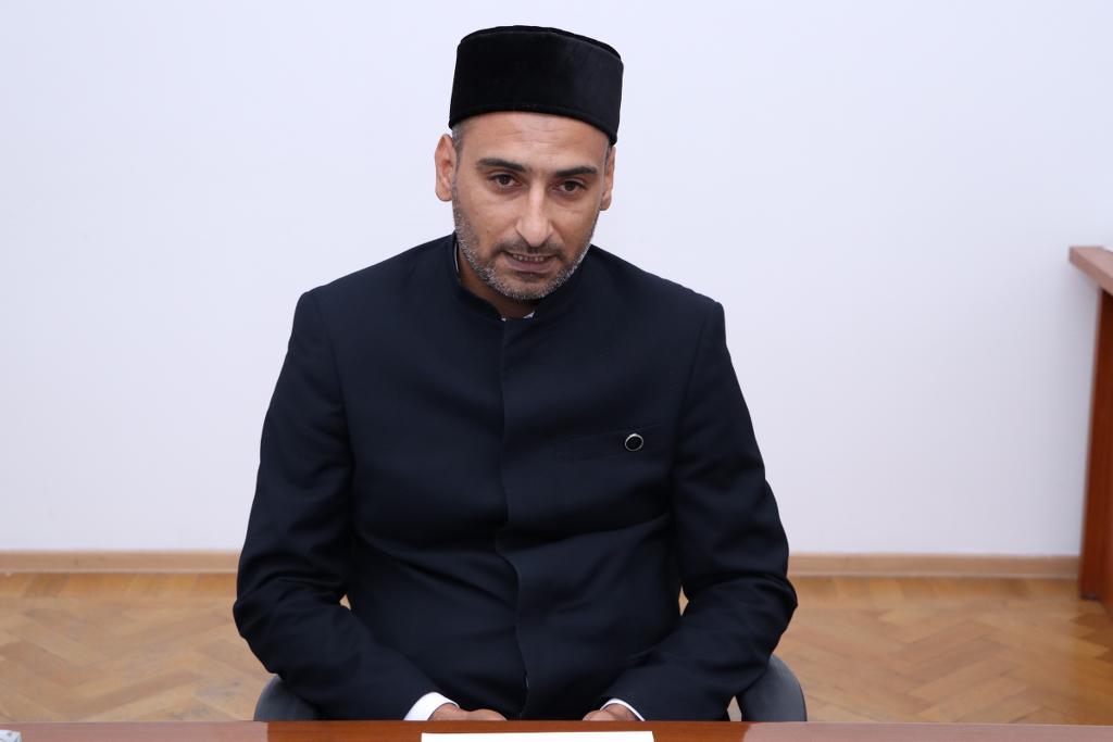 Dövlət Komitəsinin sədri Ağsuda vətəndaşların müraciətlərini dinləyib - Image 3