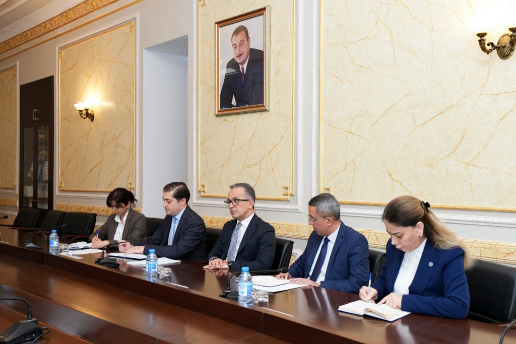 Dövlət Komitəsinin sədri ABŞ-nin Azərbaycandakı Müvəqqəti işlər vəkili ilə görüşüb - Image 2