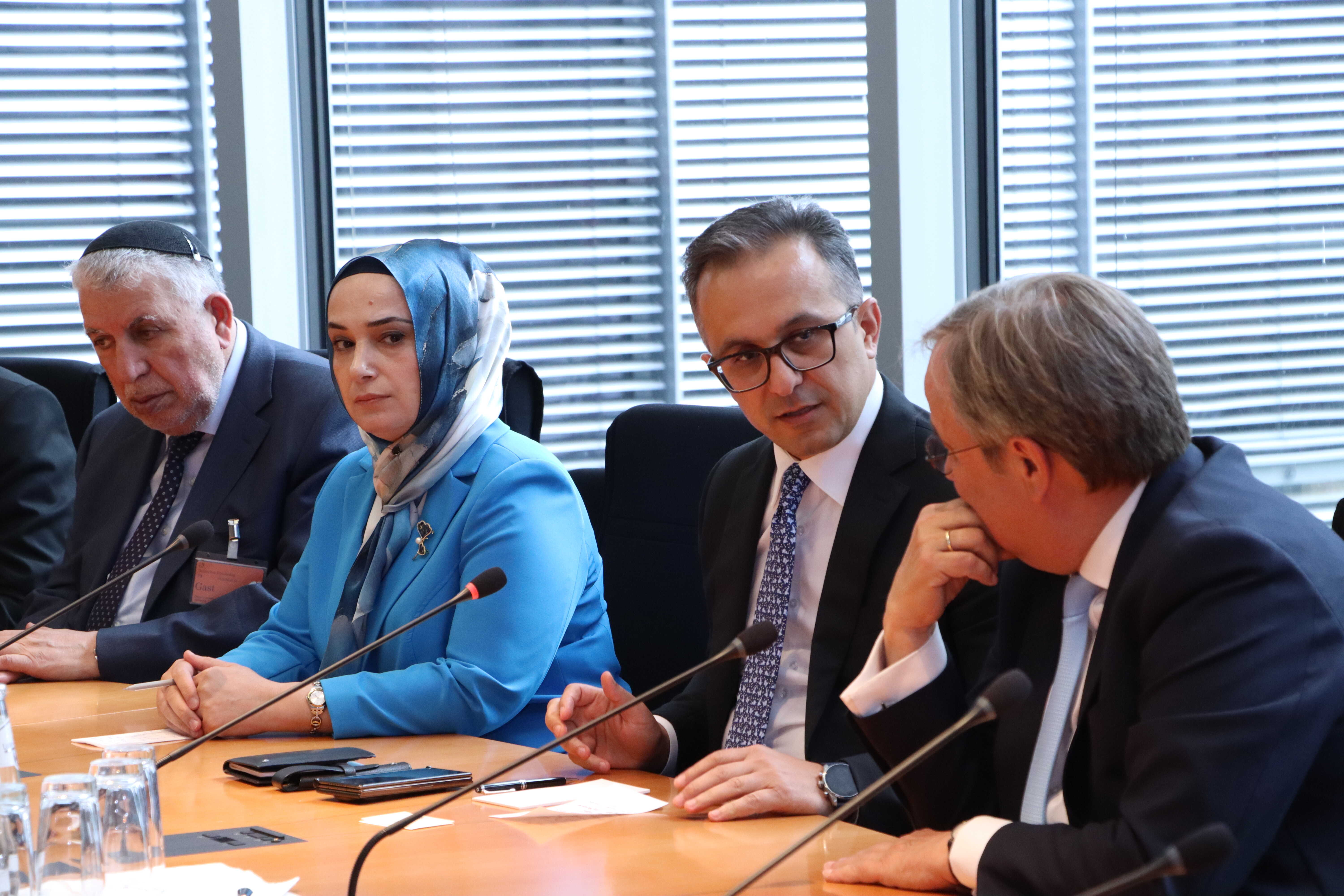 Dövlət Komitəsinin sədri Almaniya Bundestaqında görüş keçirib - Image 13