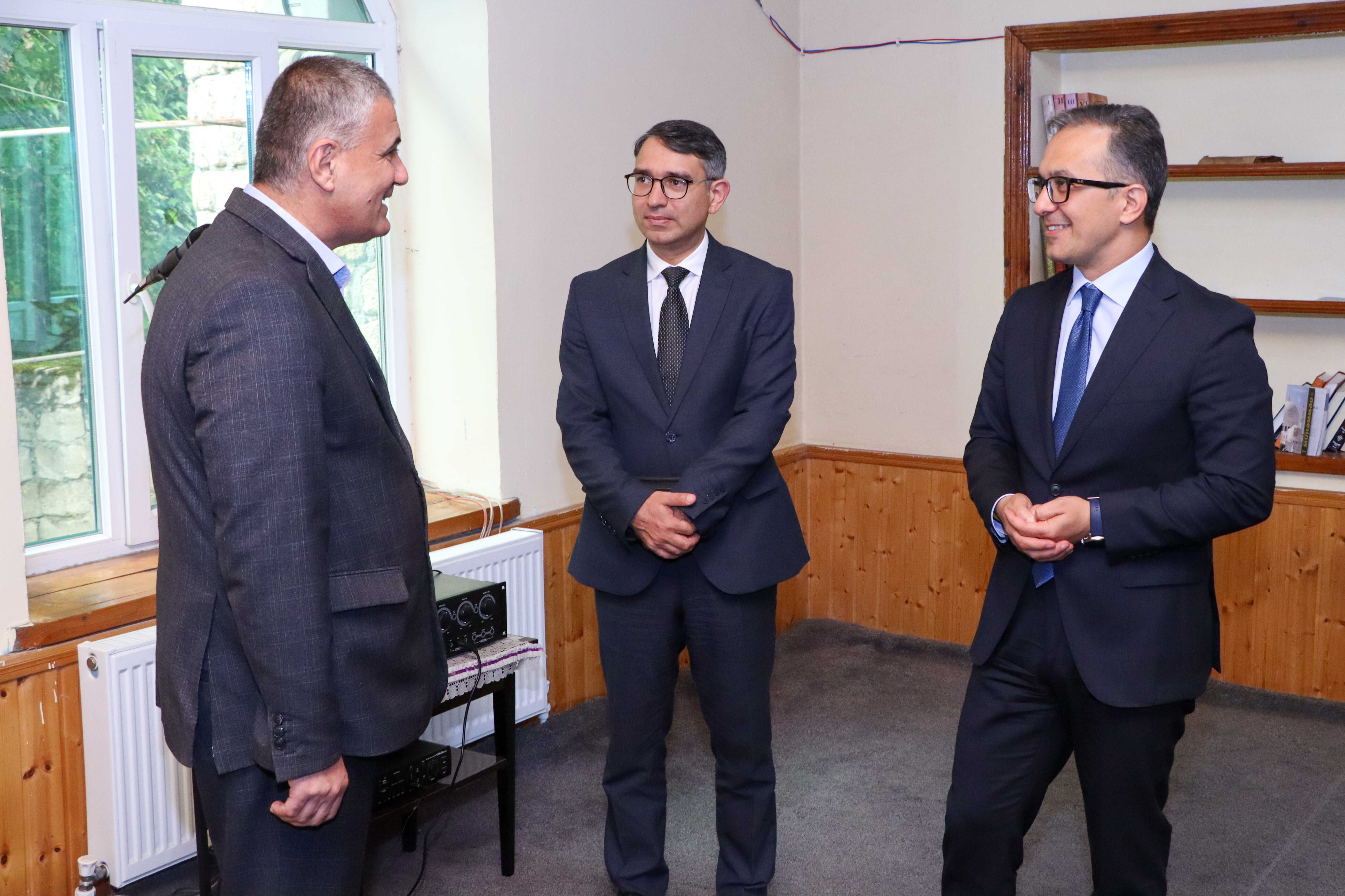 Komitə sədri Astarada yerləşən dini ibadətgahların fəaliyyəti ilə tanış olub - Image 5