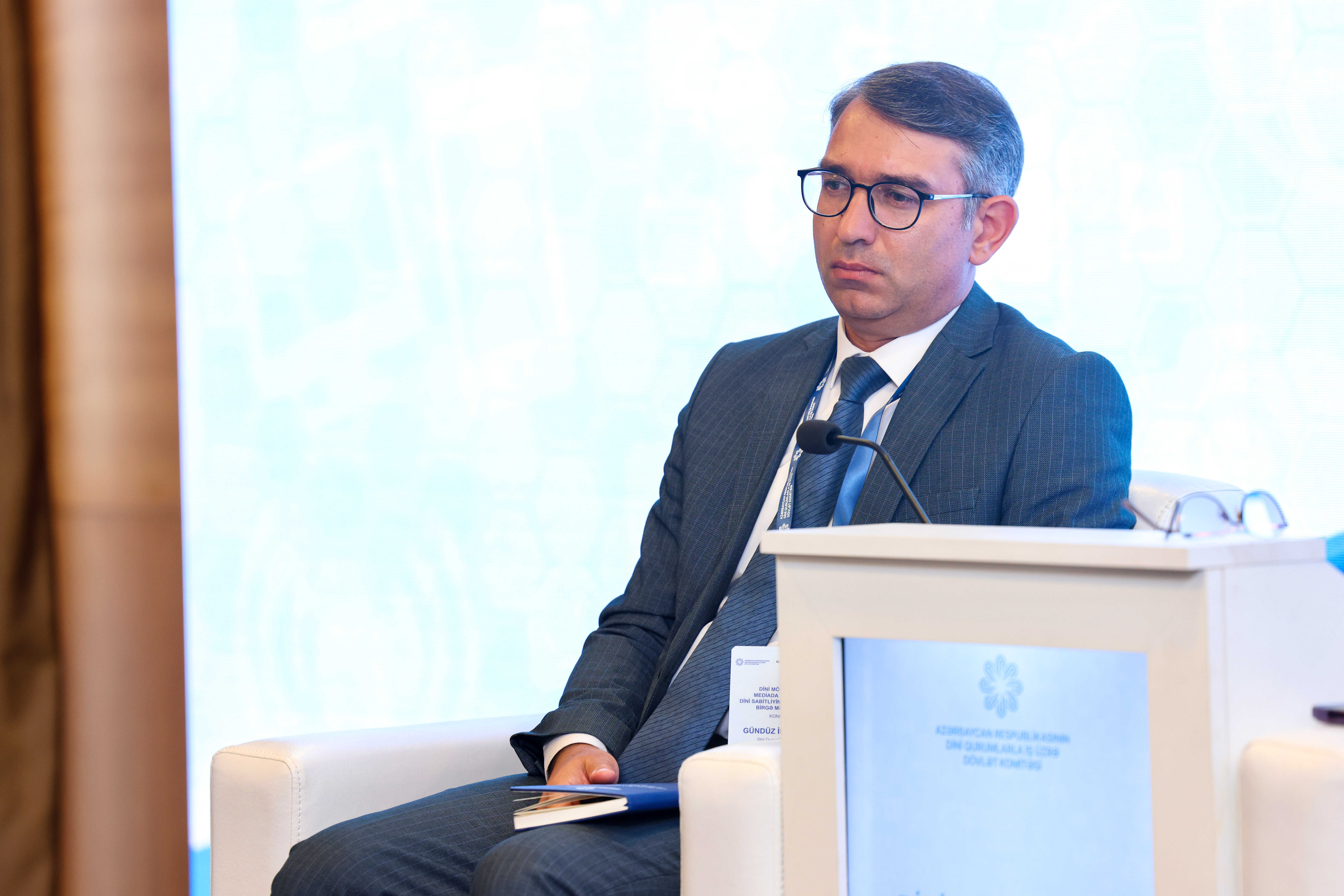 “Dini mövzuların mediada təqdimatı: dini sabitliyin qorunmasında birgə məsuliyyət” mövzusunda konfrans başa çatıb - Image 2