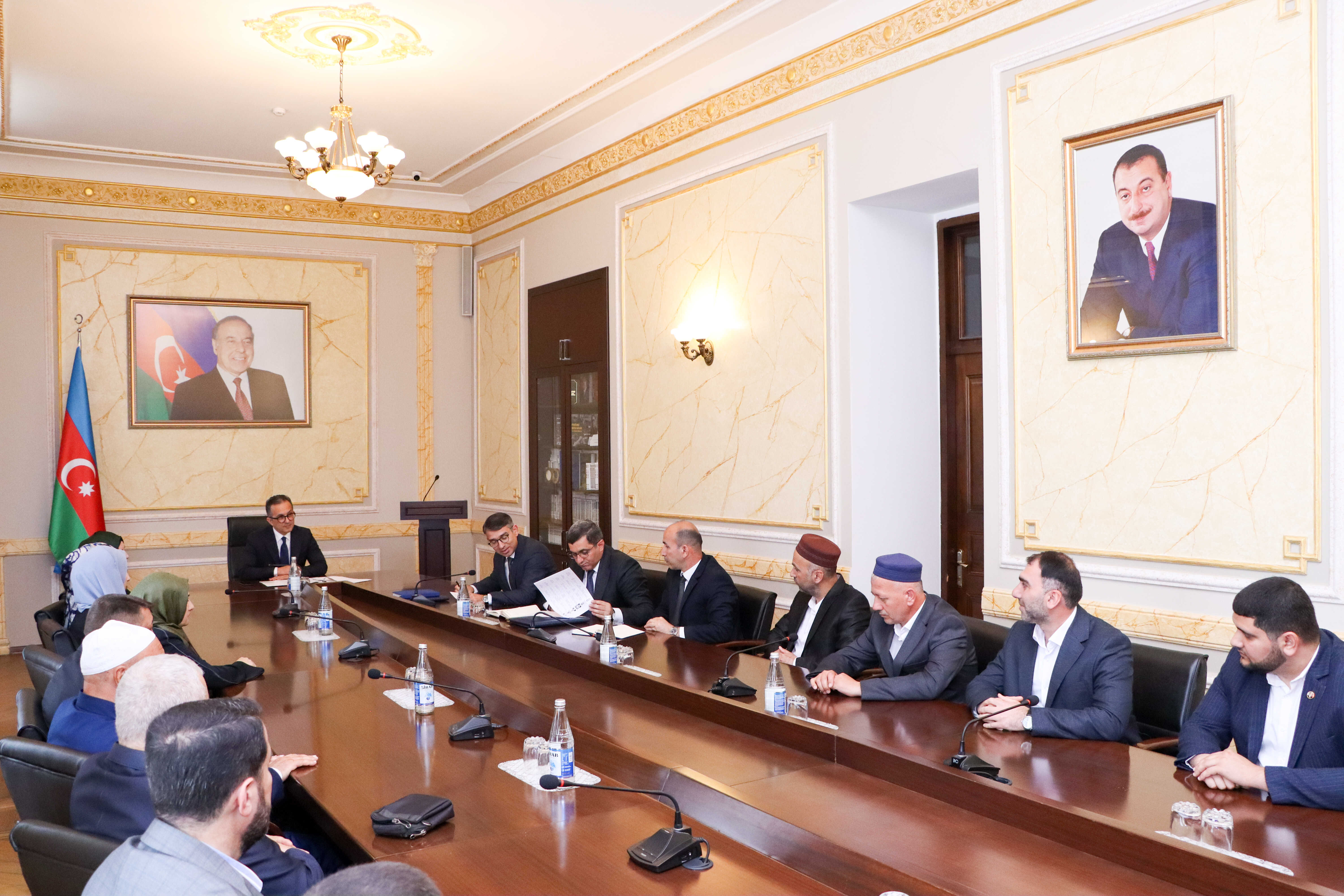 Komitə sədri yeni təyinat alan din xadimləri ilə görüşüb - Image 6