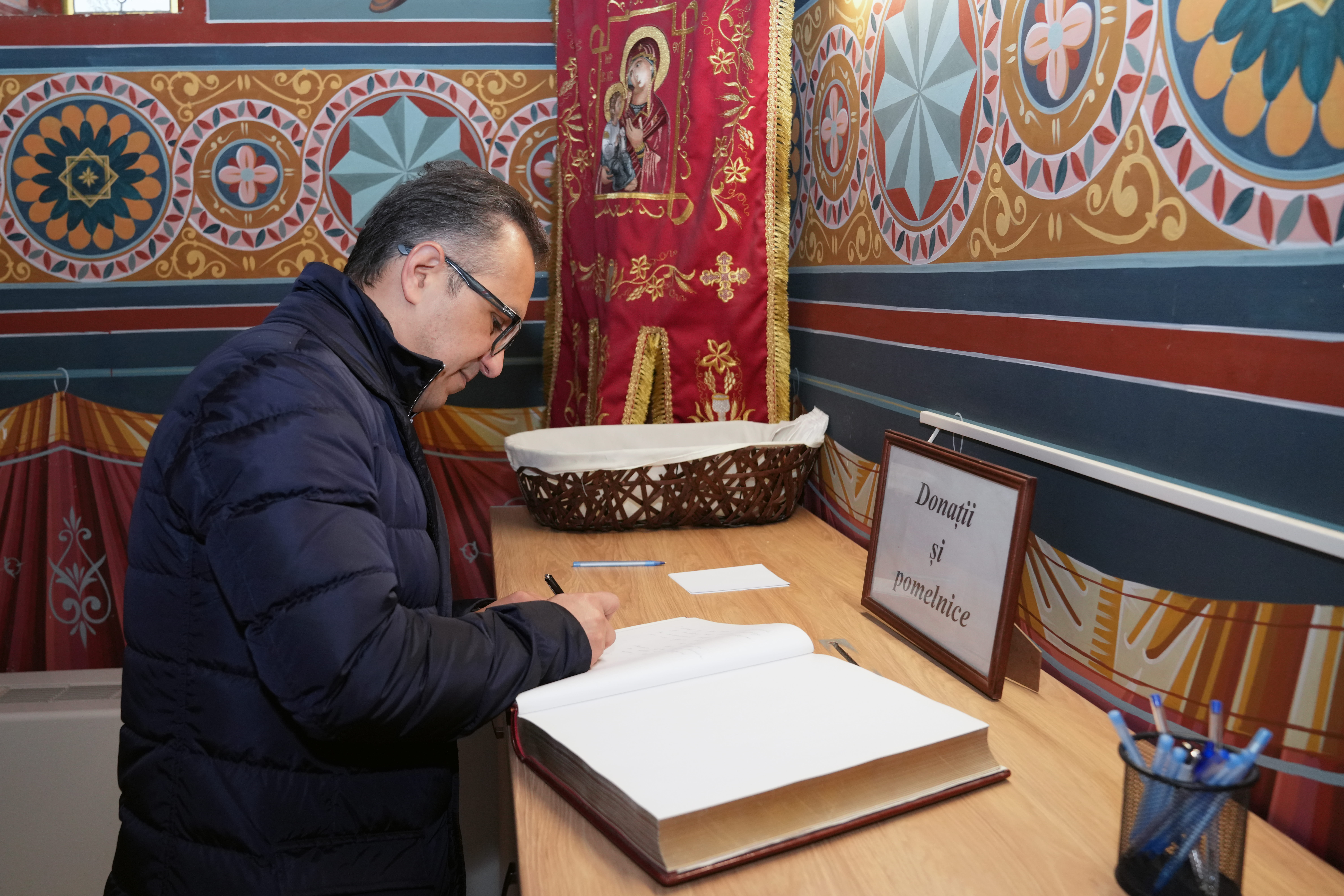 Dövlət Komitəsinin nümayəndə heyəti Rumıniyada kilsə və monastırları ziyarət edib - Image 6