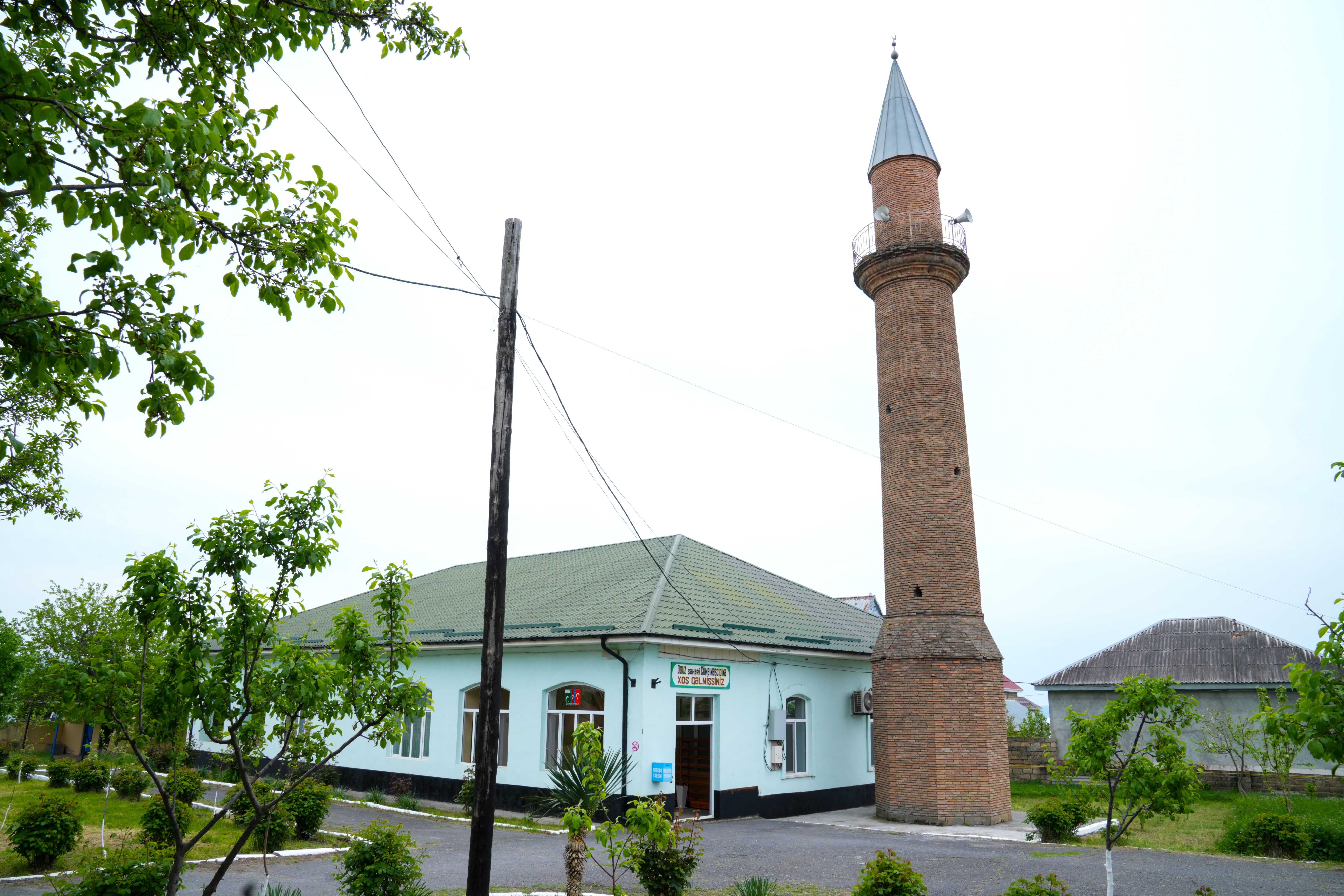 Komitə sədri Oğuz rayonununda dini ibadət yerlərini ziyarət edib - Image 11