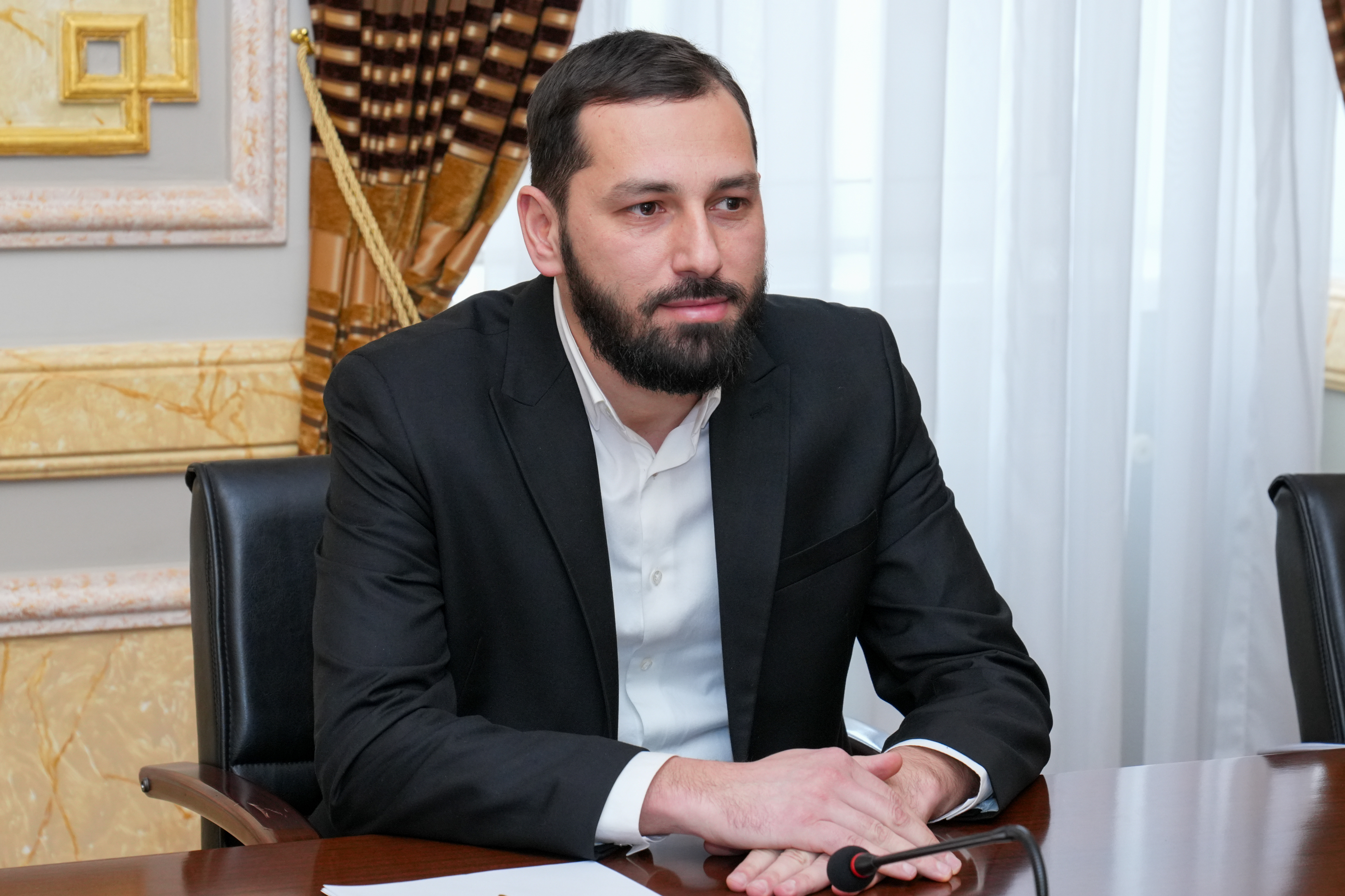 Dövlət Komitəsinin sədri Bakı şəhərində vətəndaşları qəbul edib - Image 7