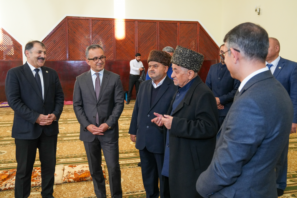 Dövlət Komitəsinin sədri Sabirabadda məscidləri ziyarət edib - Image 2