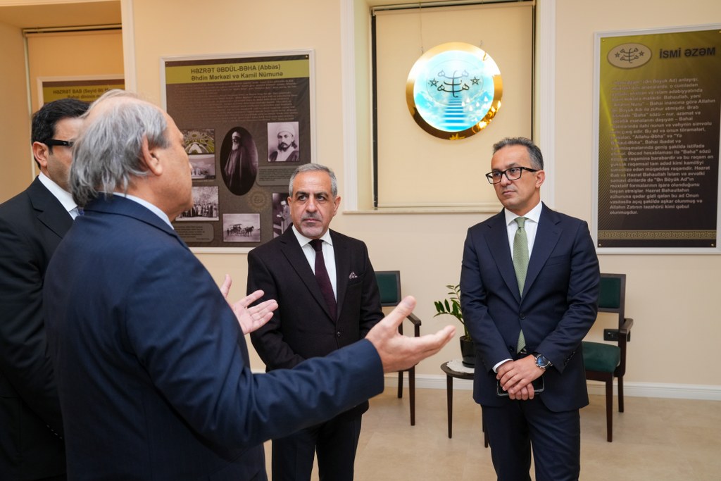 Komitə sədri Azərbaycan Bəhailəri Dini Mərkəzinin fəaliyyəti ilə tanış olub - Image 1