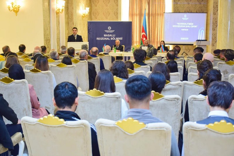 Cəlilabadda “Suverenliyimizə Qovuşduran Şanlı Zəfər” mövzusunda konfrans keçirilib - Image 5