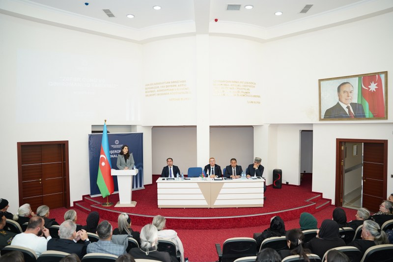 Sumqayıtda “Zəfər Günü və qəhrəmanlıq tariximiz” mövzusunda konfrans keçirilib - Image 5
