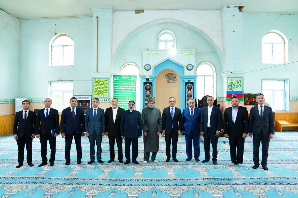 Dövlət Komitəsinin sədri Şabran rayonunda məscidlərin fəaliyyəti ilə tanış olub - Image 11