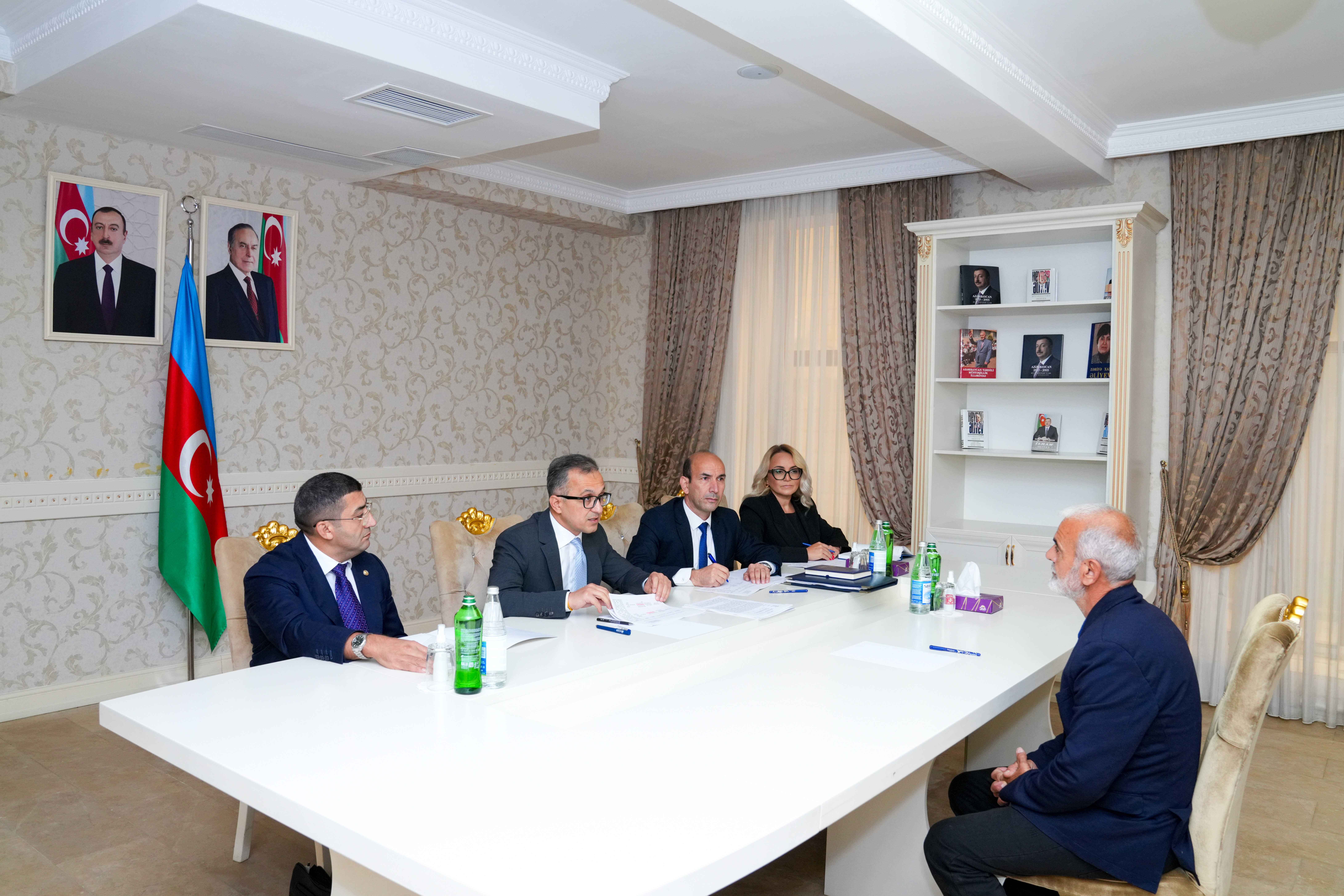 Dövlət Komitəsinin sədri Cəlilabadda vətəndaşları qəbul edib