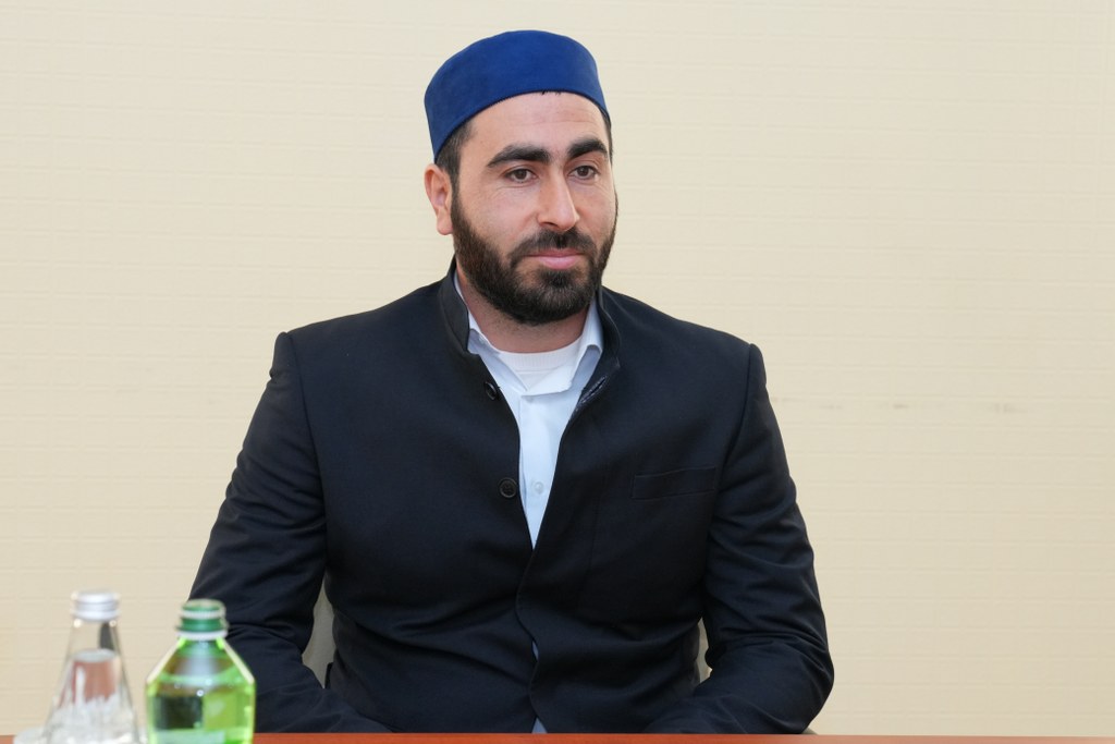 Dövlət Komitəsinin sədri Qobustanda vətəndaşları qəbul edib - Image 9