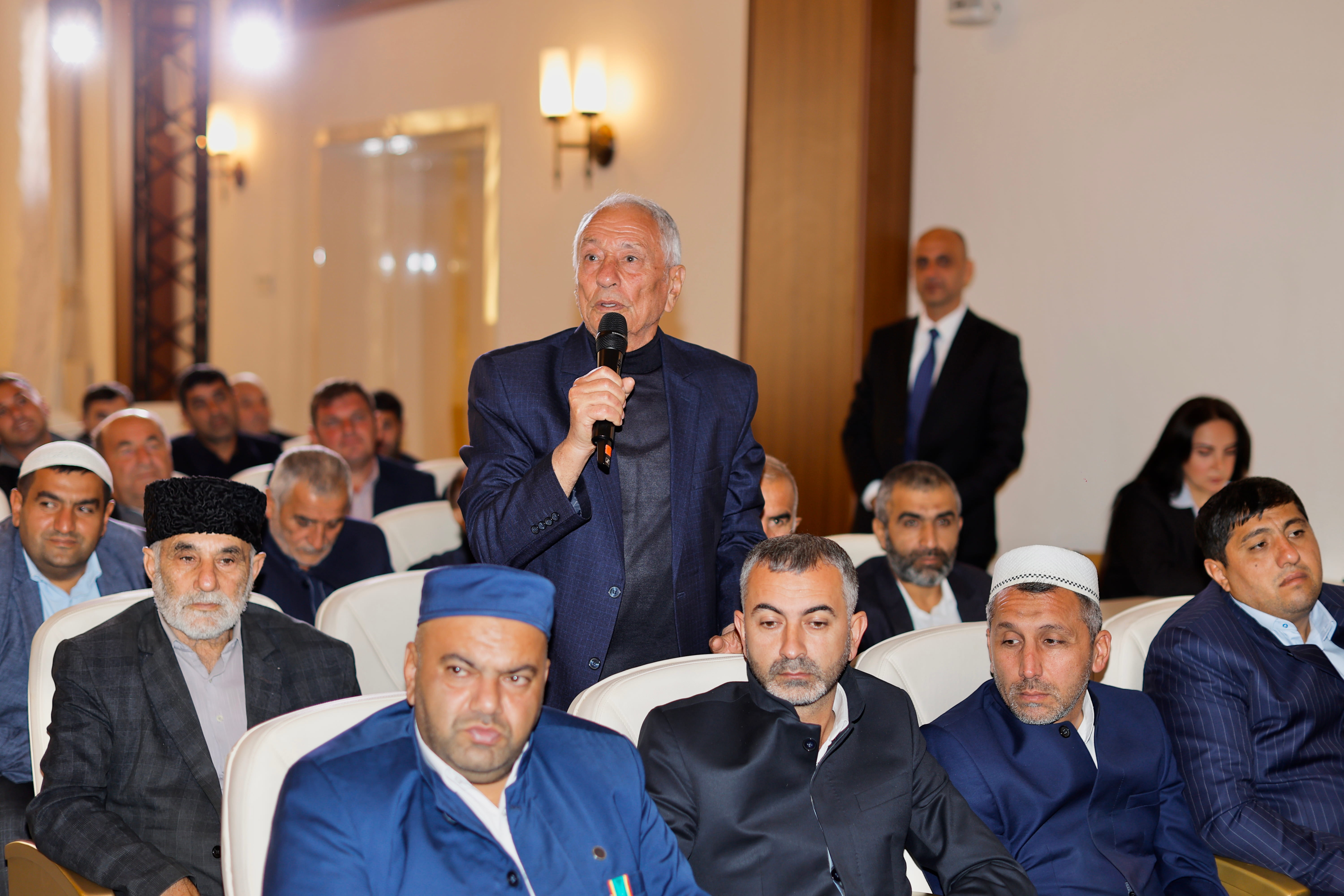 Göygöldə “Birgəyaşayış mədəniyyətinin təşviqində din xadimlərinin rolu: Nəzəriyyədən strateji fəaliyyətə" mövzusunda təlim keçirilib - Image 4