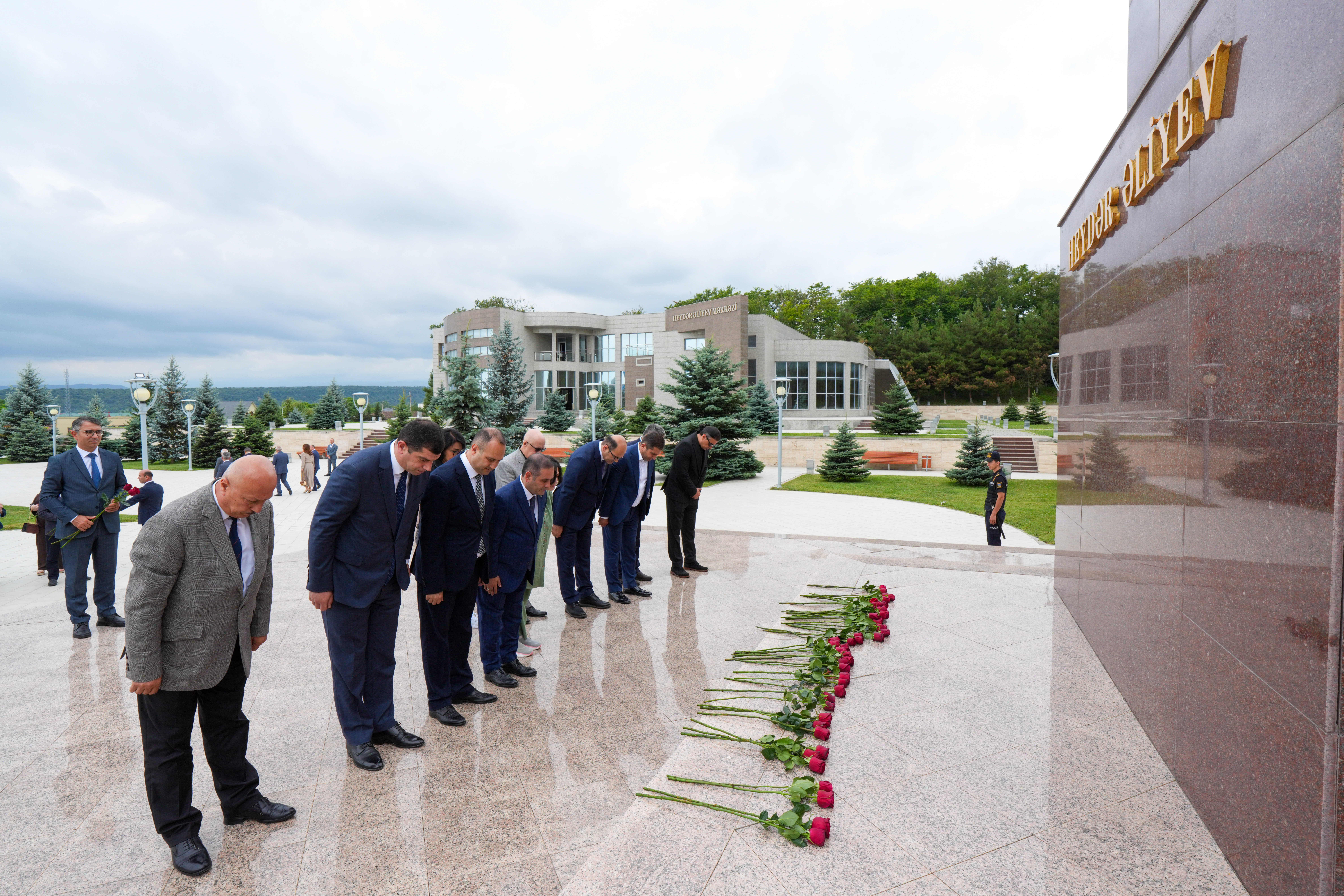 Qusarda “Dini mövzuların mediada təqdimatı: dini sabitliyin qorunmasında birgə məsuliyyət” mövzusunda konfrans keçirilir - Image 6