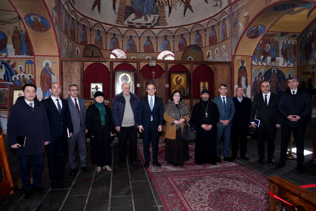 Dövlət Komitəsinin sədri Qaxda yerləşən yerləşən dini ibadətgahların fəaliyyəti ilə tanış olub - Image 22