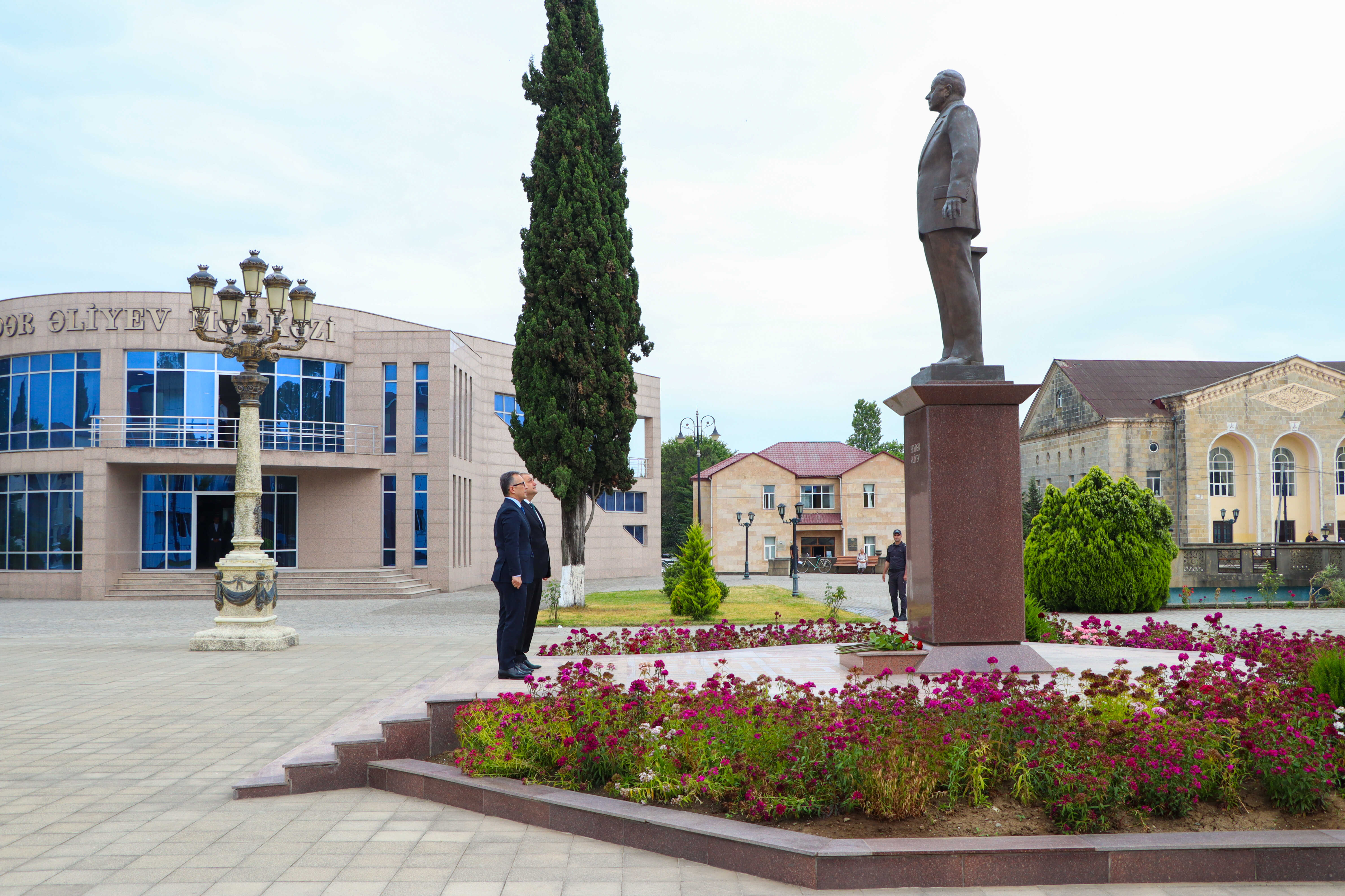 Dövlət Komitəsinin sədri Astarada vətəndaşların müraciətlərini dinləyib - Image 24