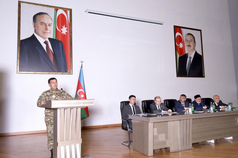 Şəkidə “Zəfər Günü və qəhrəmanlıq tariximiz” mövzusunda tədbir keçirilib - Image 12