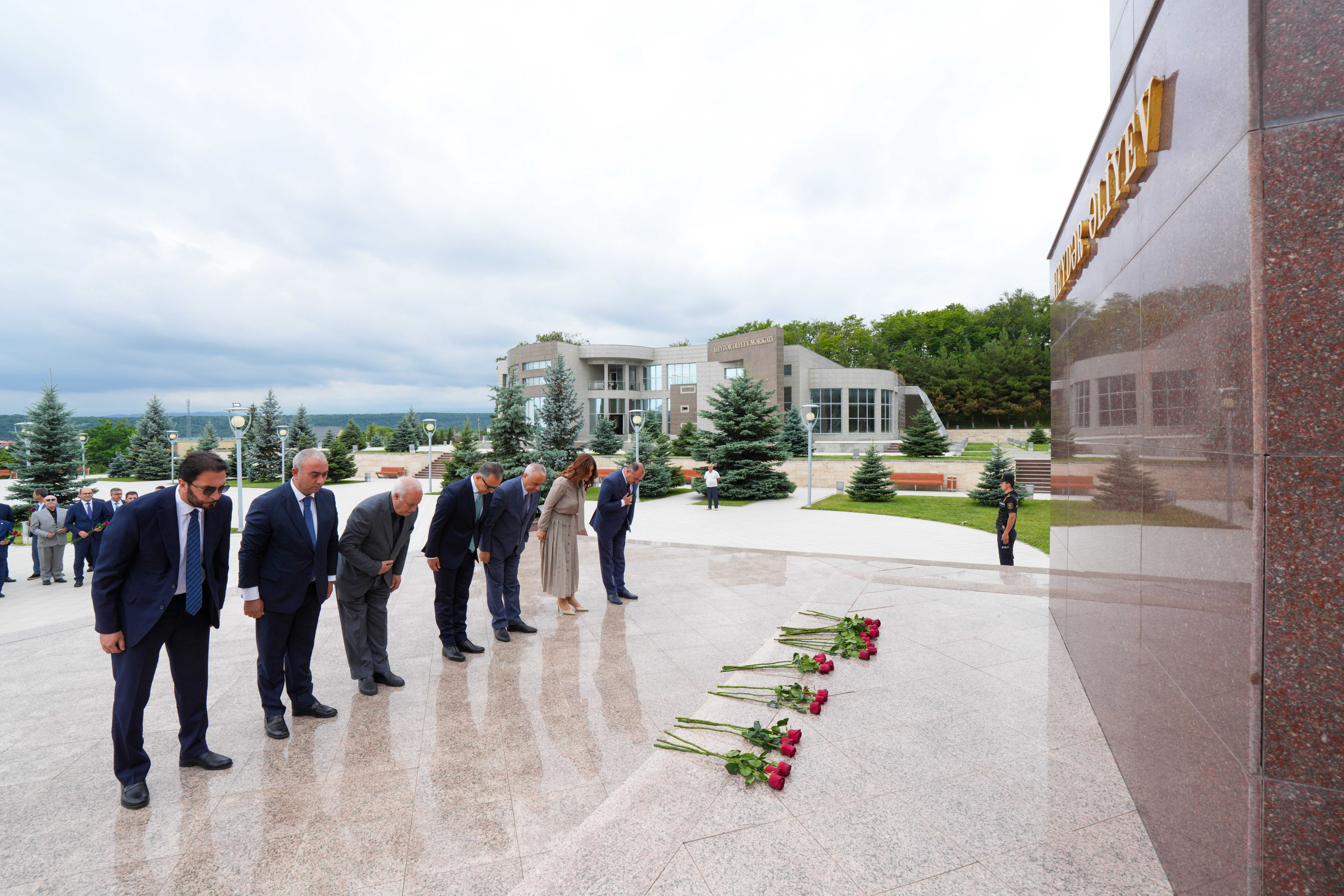 Qusarda “Dini mövzuların mediada təqdimatı: dini sabitliyin qorunmasında birgə məsuliyyət” mövzusunda konfrans keçirilir - Image 3