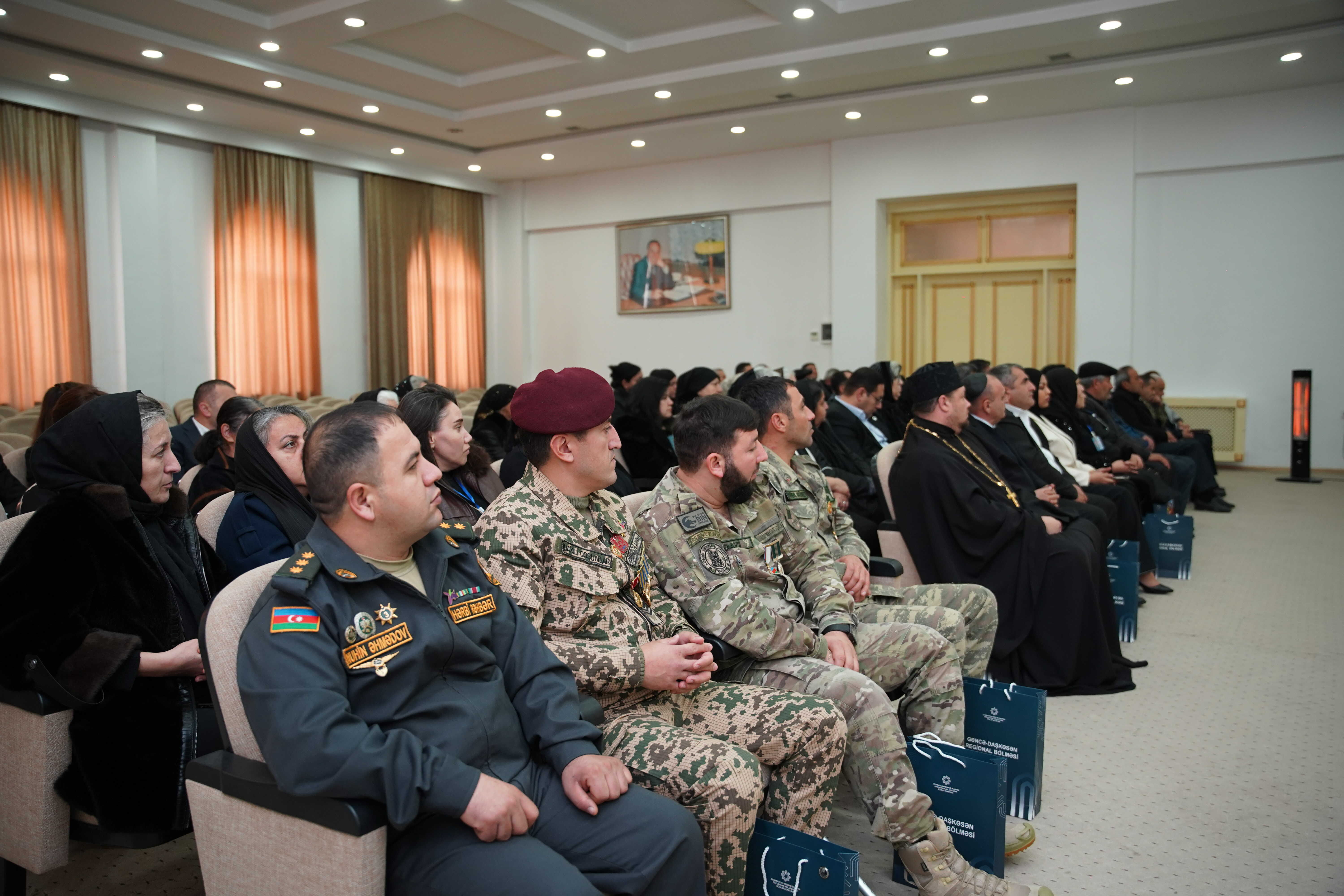 Samuxda “Şəhidlik: Vətənə sevgi və sədaqət zirvəsi” mövzusunda konfrans keçirilib - Image 8