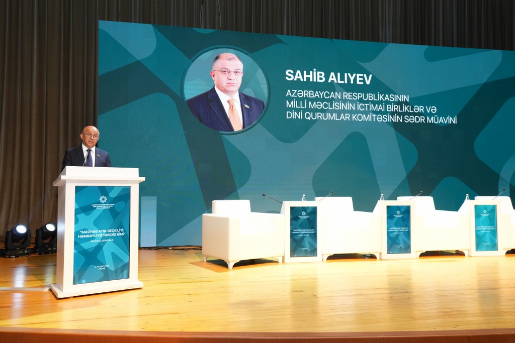 Ağdaşda “Məzhəb ayrı-seçkiliyi: həmrəyliyə təhdid kimi” mövzusunda regional konfrans keçirilir - Image 10