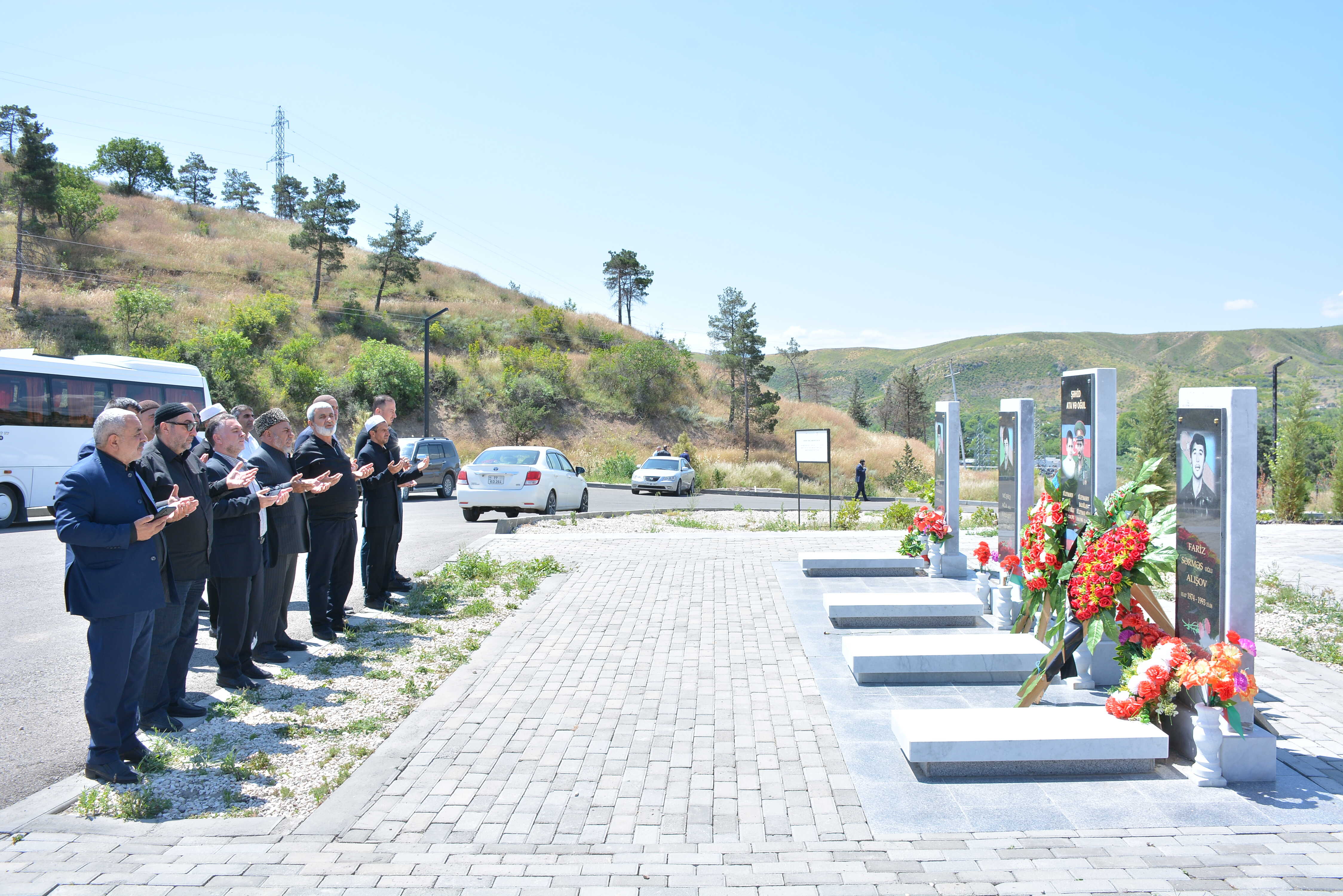 Din xadimləri Qarabağ və Şərqi Zəngəzurdakı tarixi-dini abidələri ziyarət ediblər - Image 14