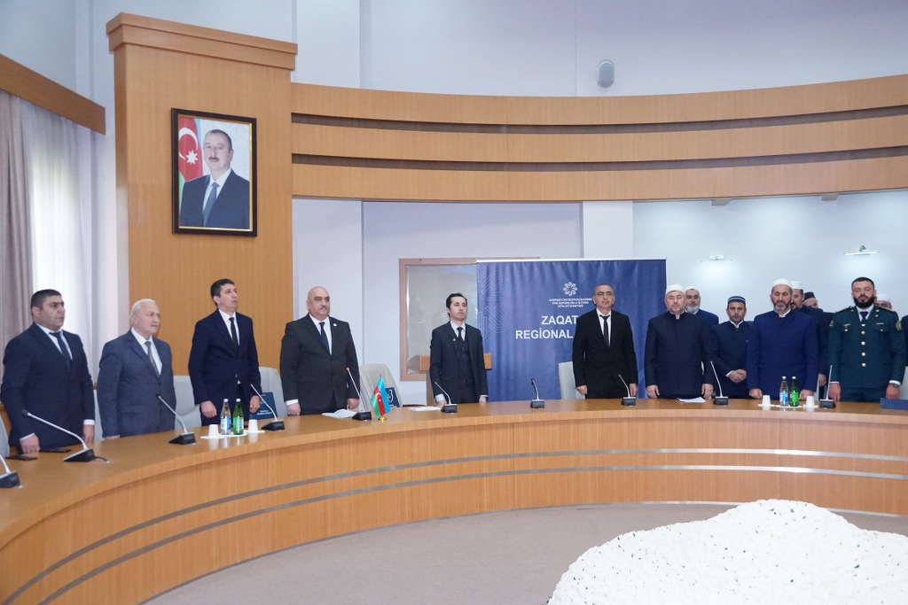 Zaqatalada “8 Noyabr Zəfər Günü – Müasir Azərbaycan Tarixinin Şanlı Səhifəsi” mövzusunda konfrans keçirilib - Image 1