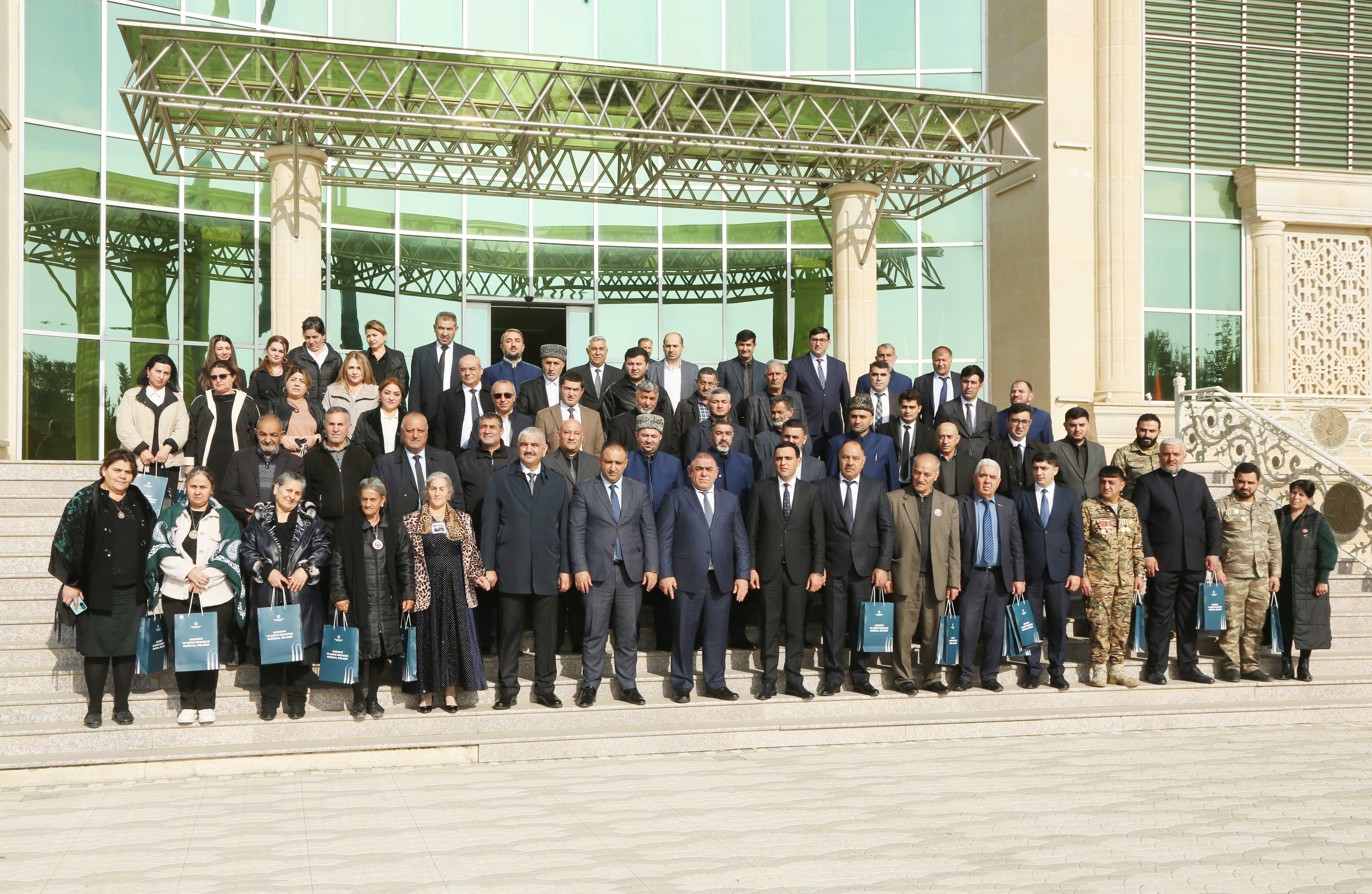 Ağcabədi rayonunda “Vətən müharibəsindəki qələbəmizdə milli-mənəvi dəyərlərimizin rolu” mövzusunda konfrans keçirilib