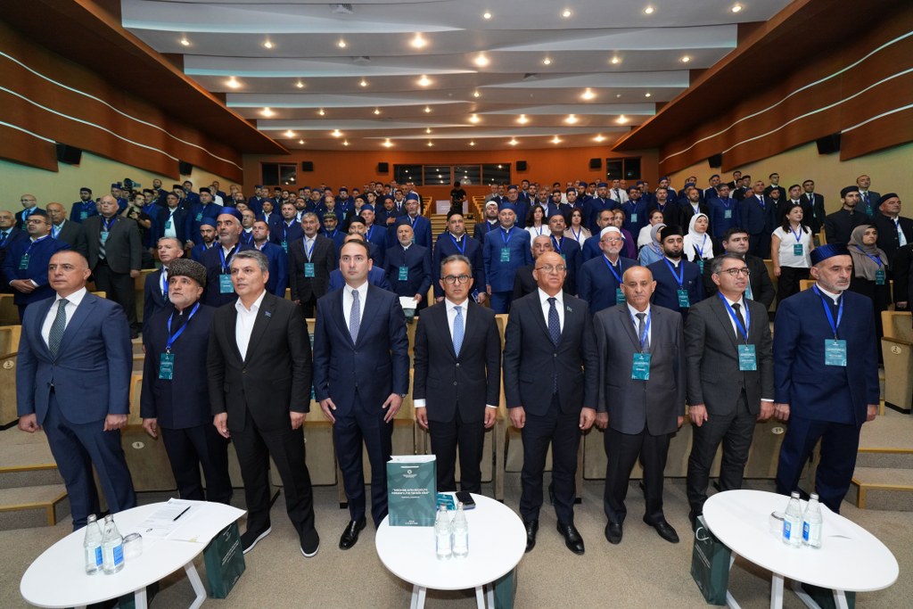 Ağdaşda “Məzhəb ayrı-seçkiliyi: həmrəyliyə təhdid kimi” mövzusunda regional konfrans keçirilir - Image 2