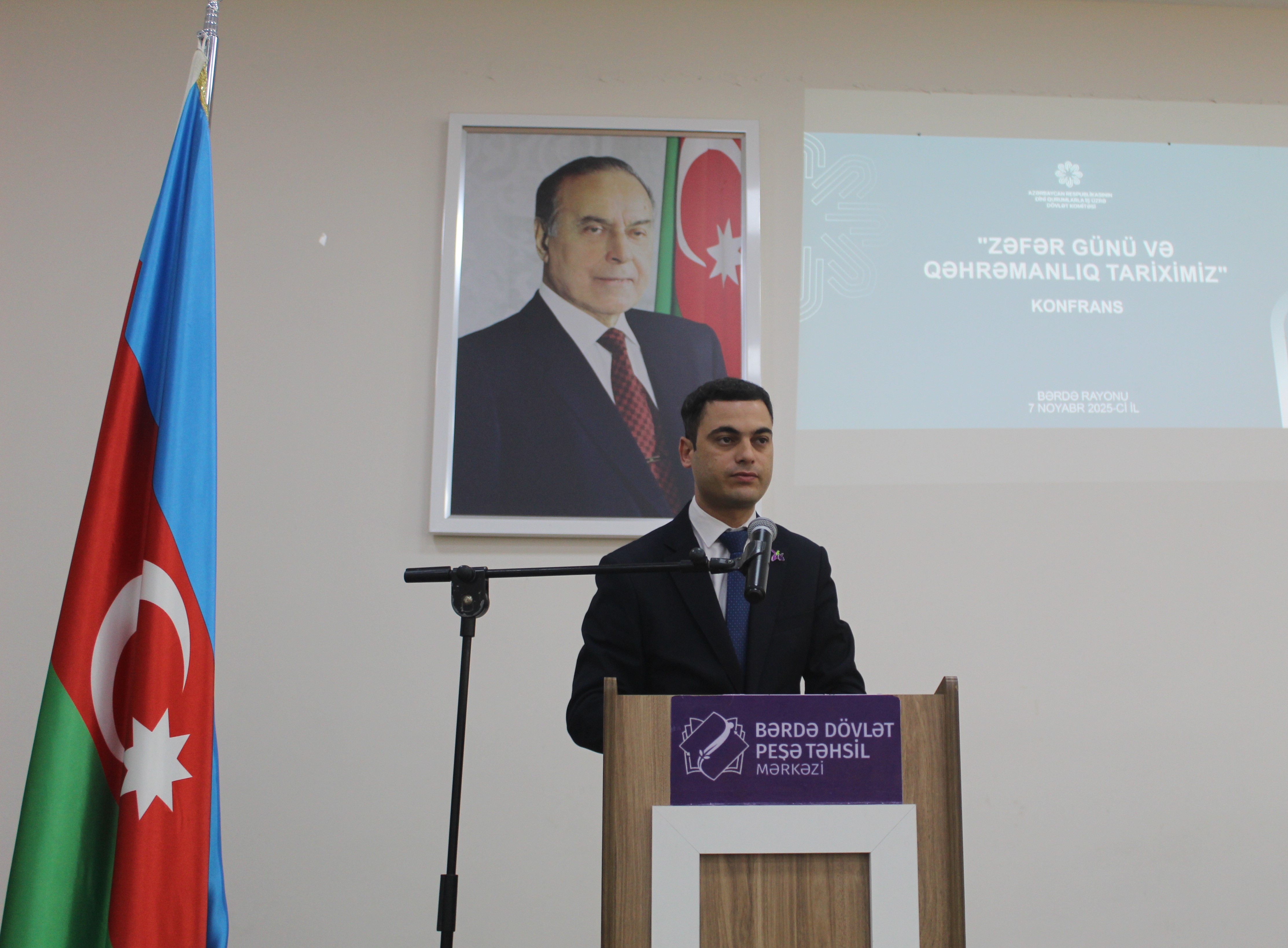 Bərdədə “Zəfər Günü və qəhrəmanlıq tariximiz” mövzusunda konfrans keçirilib - Image 6