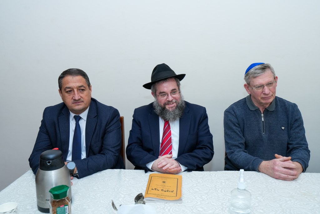 Dövlət Komitəsinin sədri Sumqayıtda dini ibadətgahları ziyarət edib - Image 17