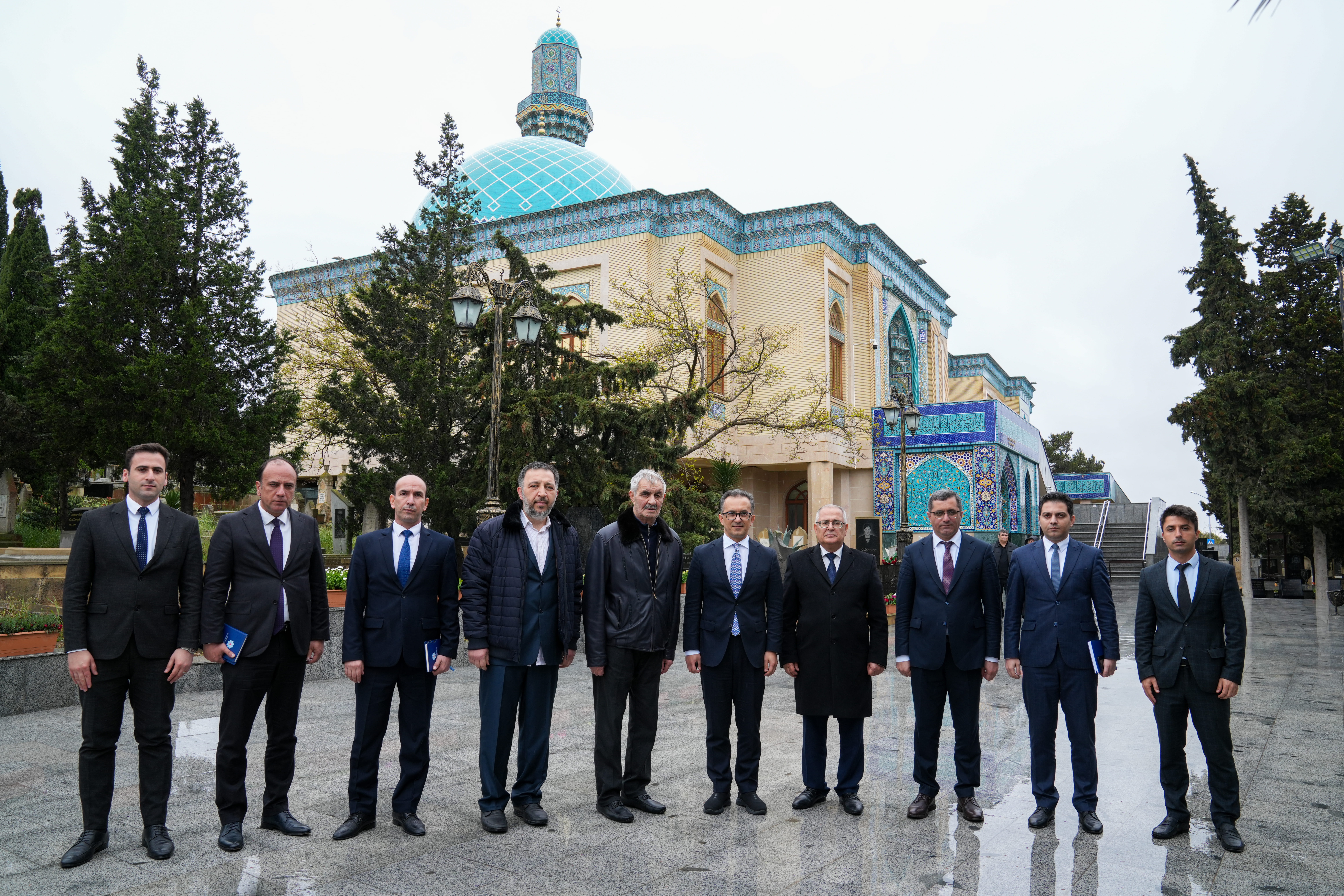 Dövlət Komitəsinin sədri Bakıda fəaliyyət göstərən ziyarətgahlarda olub - Image 7
