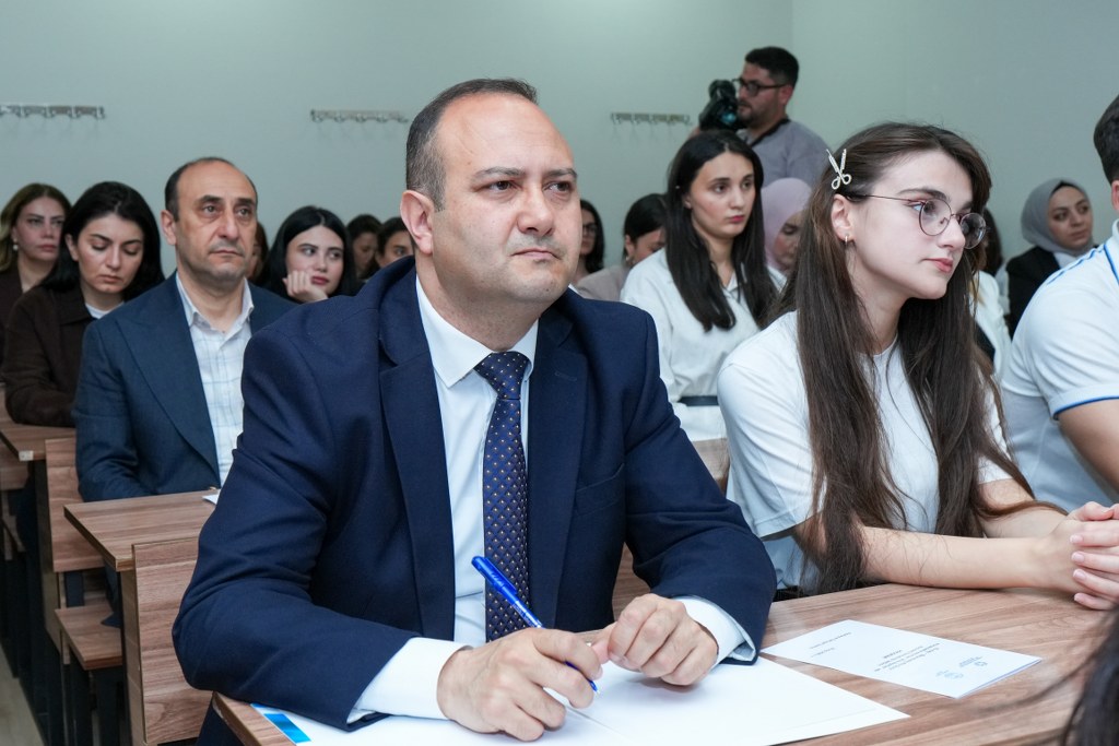 Azərbaycan İlahiyyat İnstitutunda “Ailə dəyərləri” mövzusunda açıq dərs keçirilib - Image 6