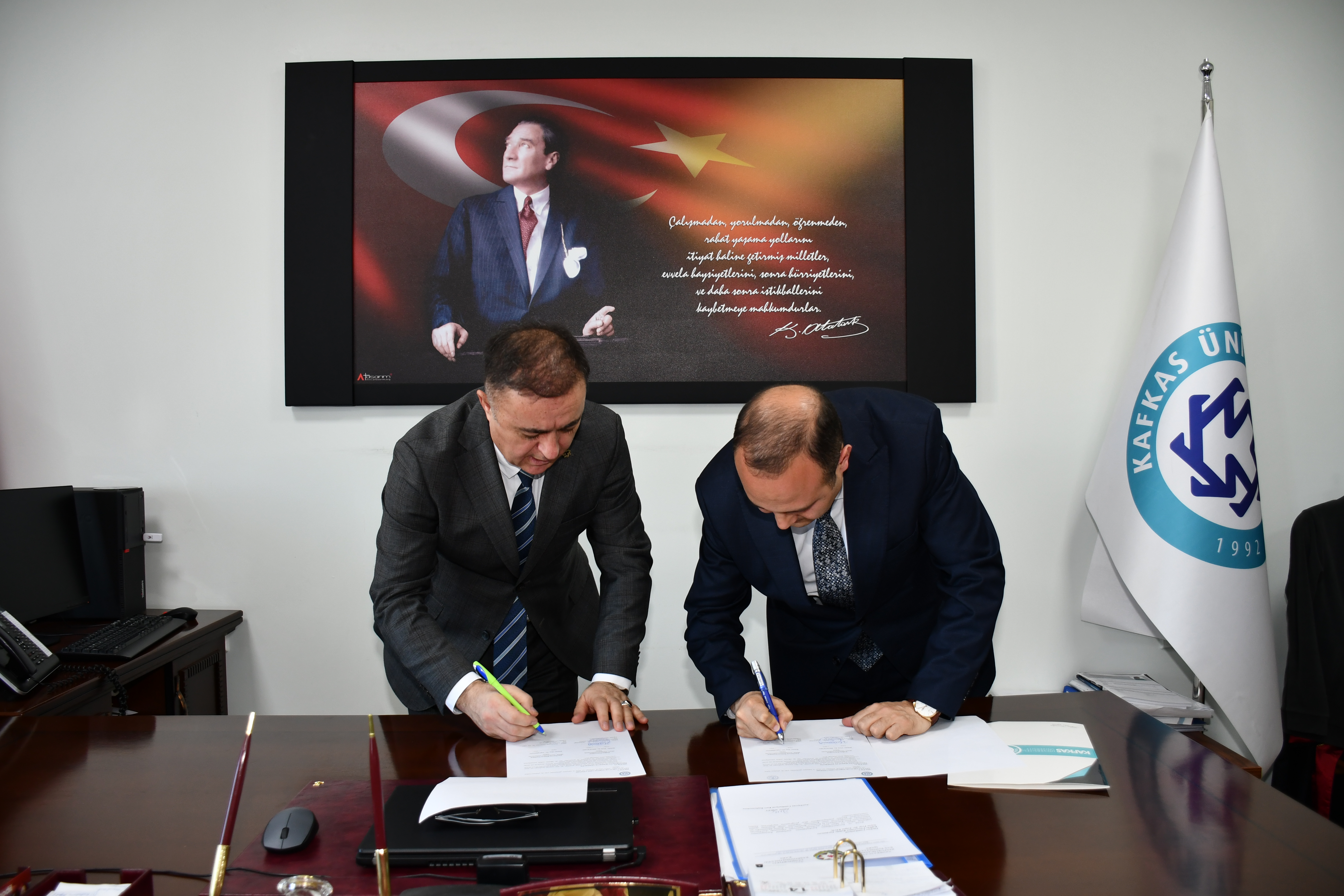 Azərbaycan İlahiyyat İnstitutu ilə Qars Qafqaz Universiteti arasında imzalanan memorandumun müddəti uzadılıb - Image 3