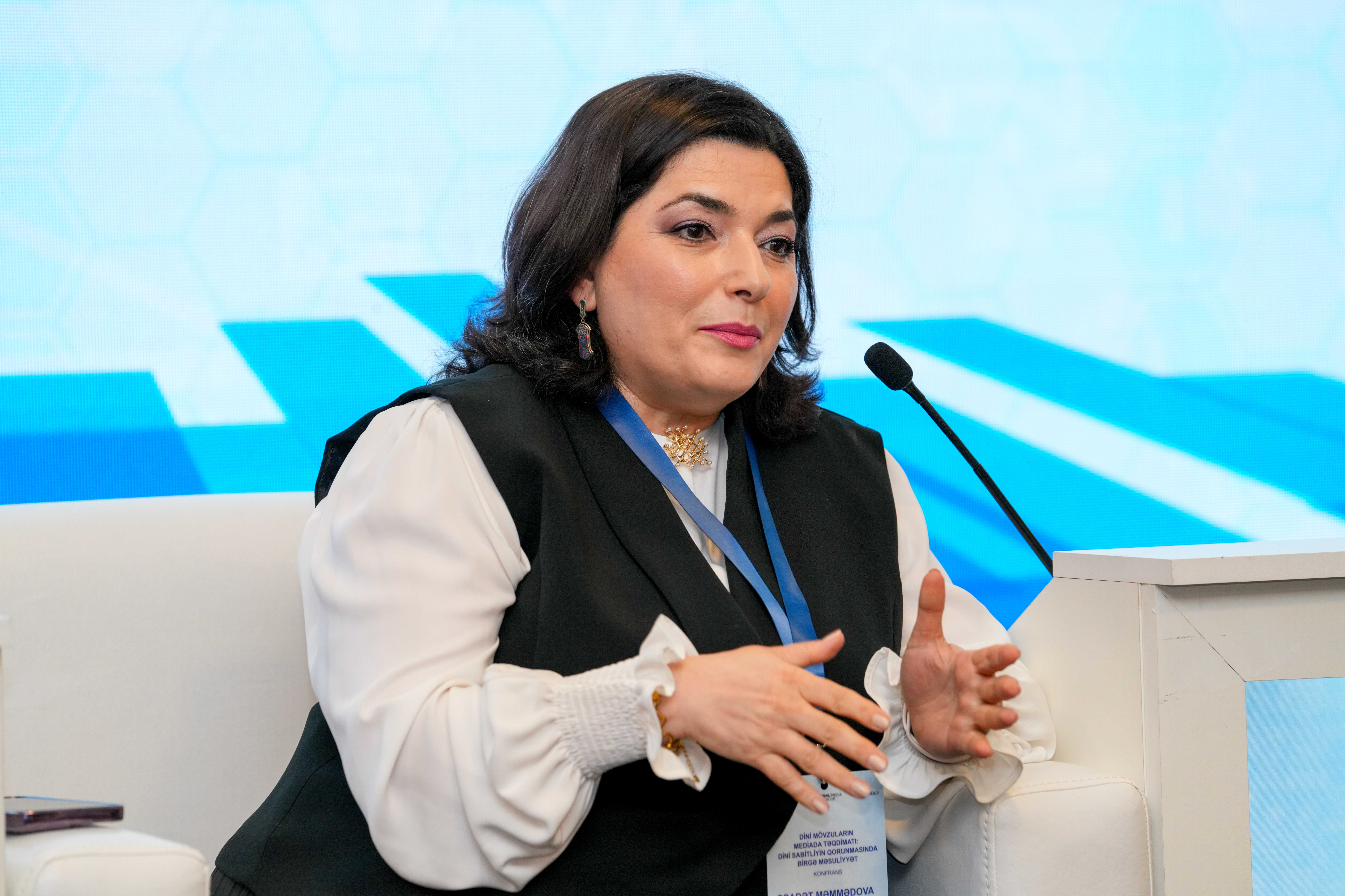 “Dini mövzuların mediada təqdimatı: dini sabitliyin qorunmasında birgə məsuliyyət” mövzusunda konfrans başa çatıb - Image 5