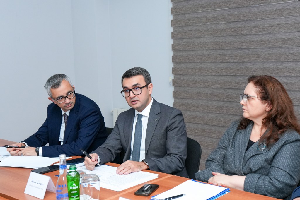 Mənəvi Dəyərlərin Təbliği Fondunun Himayəçilik Şurasının iclası keçirilib - Image 7