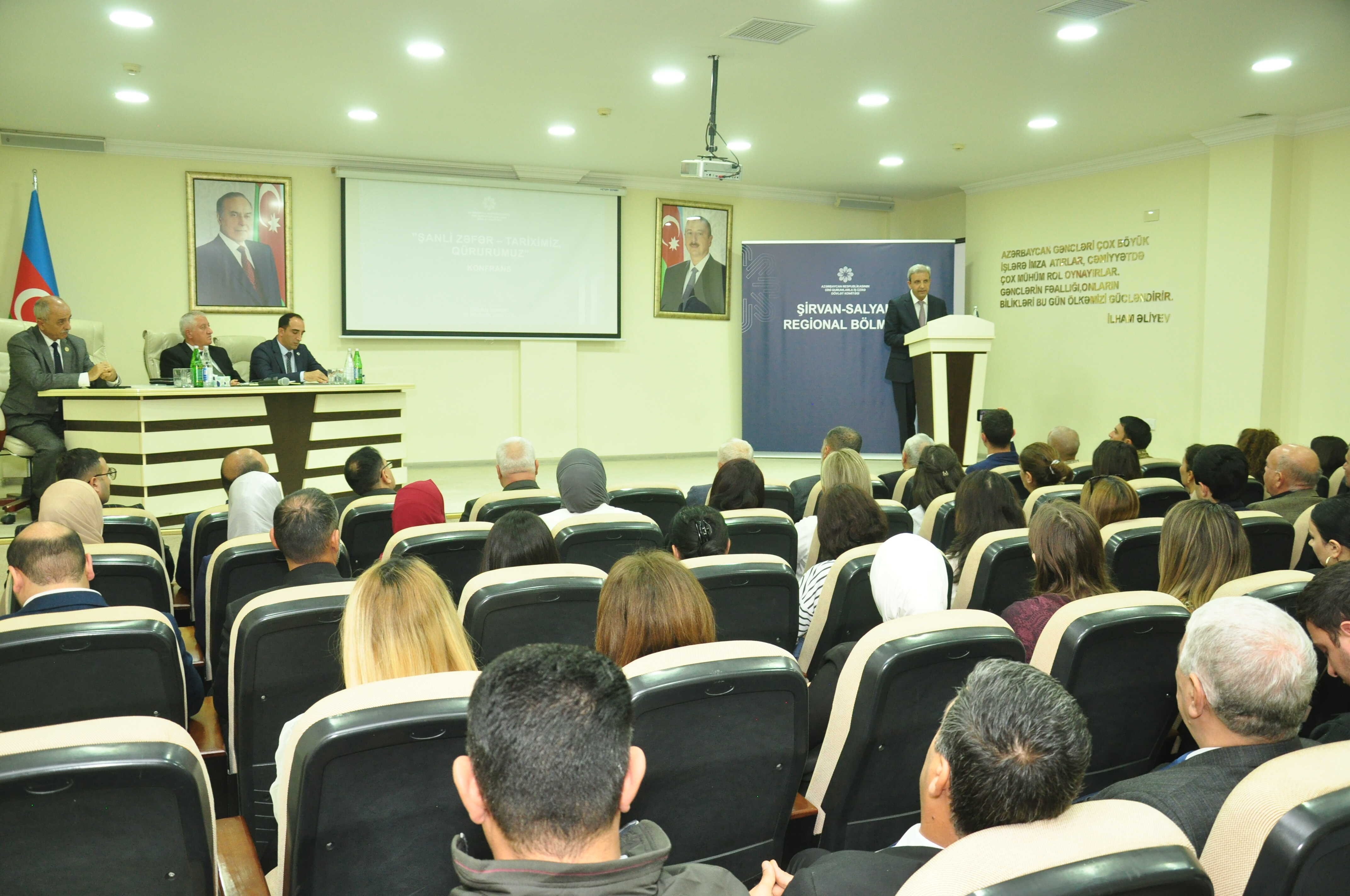 Şirvan şəhərində “Şanlı Zəfər – tariximiz, qürurumuz” mövzusunda konfrans keçirilib - Image 3