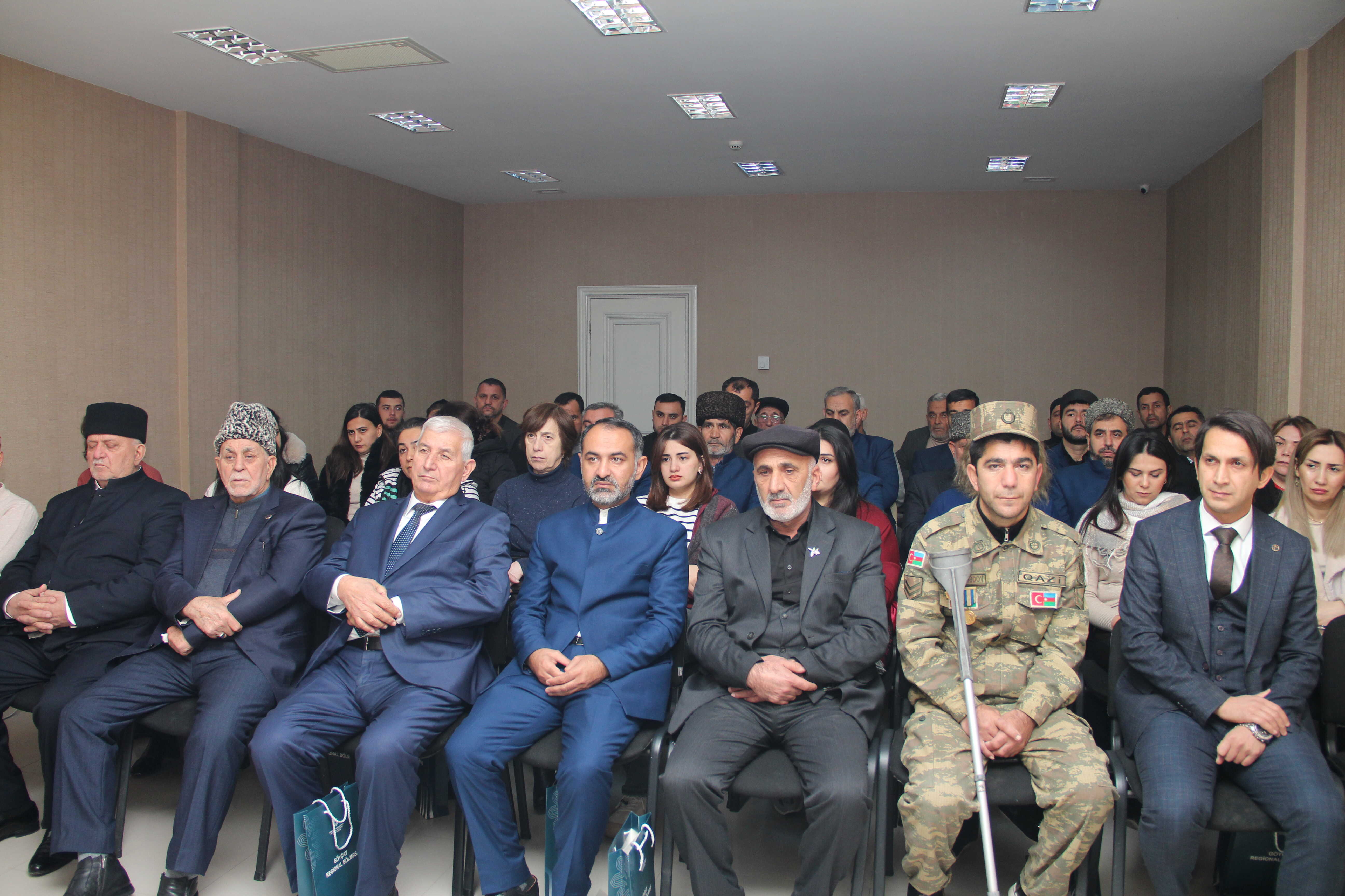 Ucar rayonunda “Vətənpərvərlik və milli–mənəvi dəyərlər” mövzusunda konfrans keçirilib - Image 5