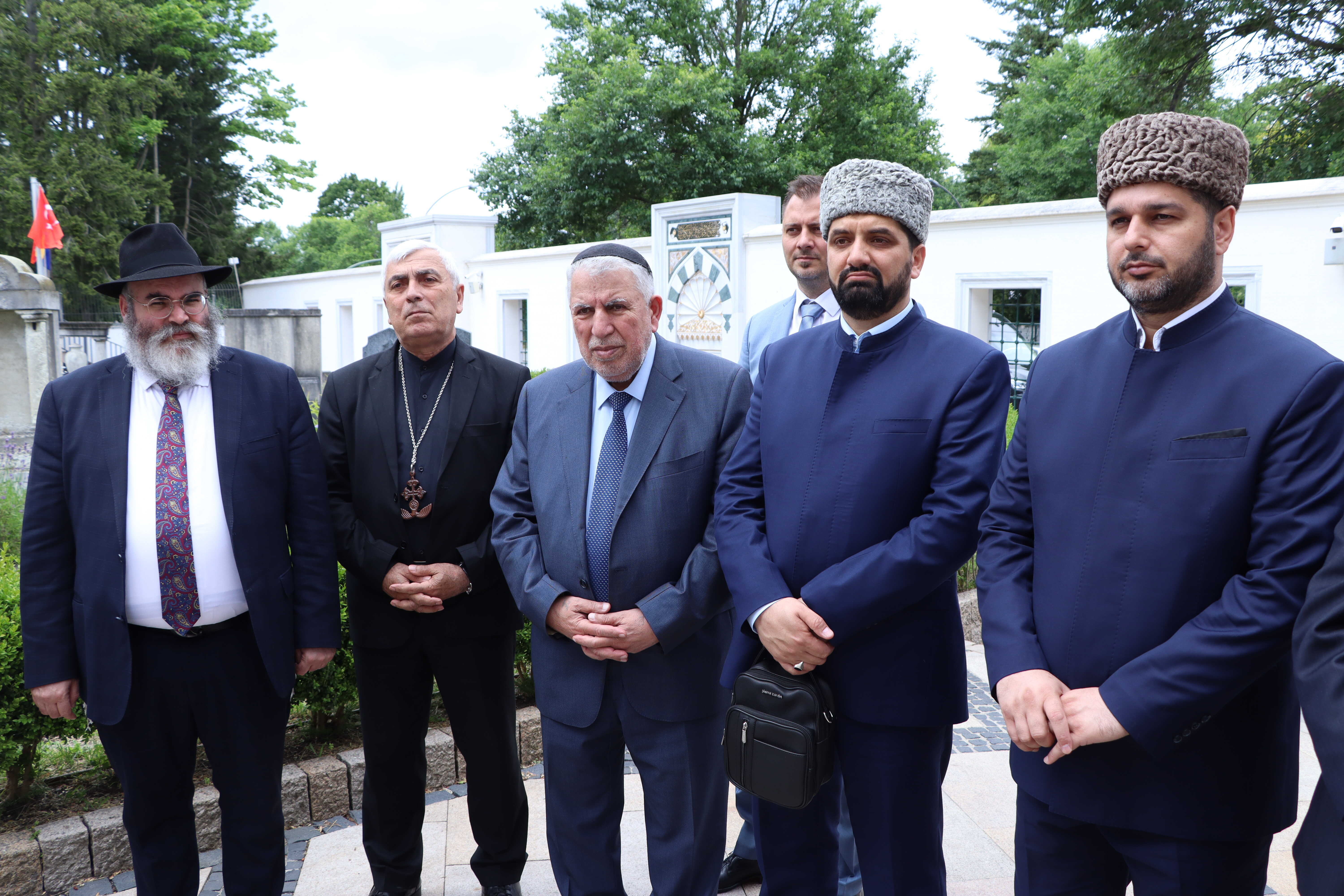 Berlin şəhərində yerləşən “Şəhidlik” məscidi ziyarət olunub - Image 3