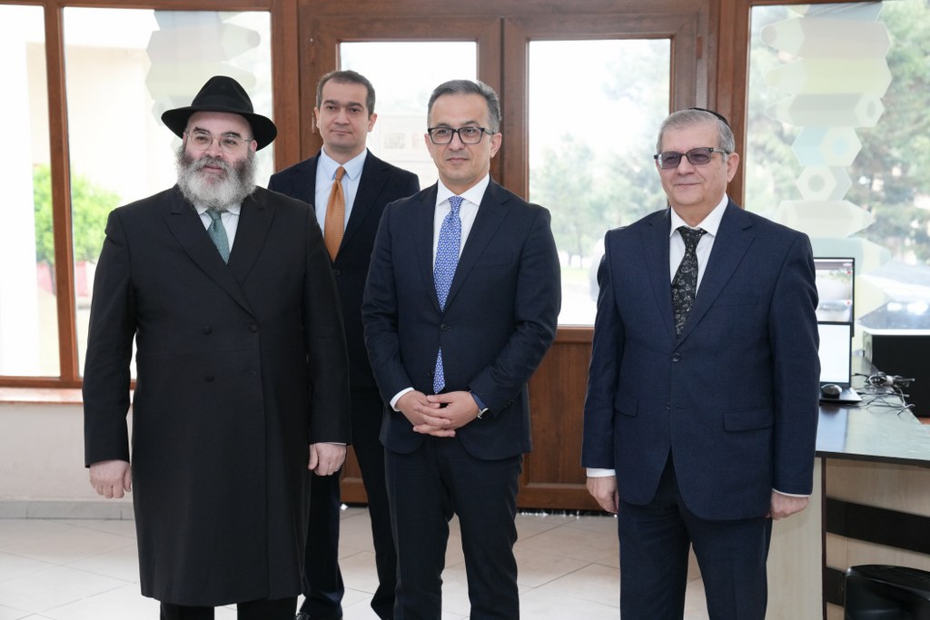 Komitə sədri “Xabad-Or-Avner” Təhsil Mərkəzində olub - Image 8