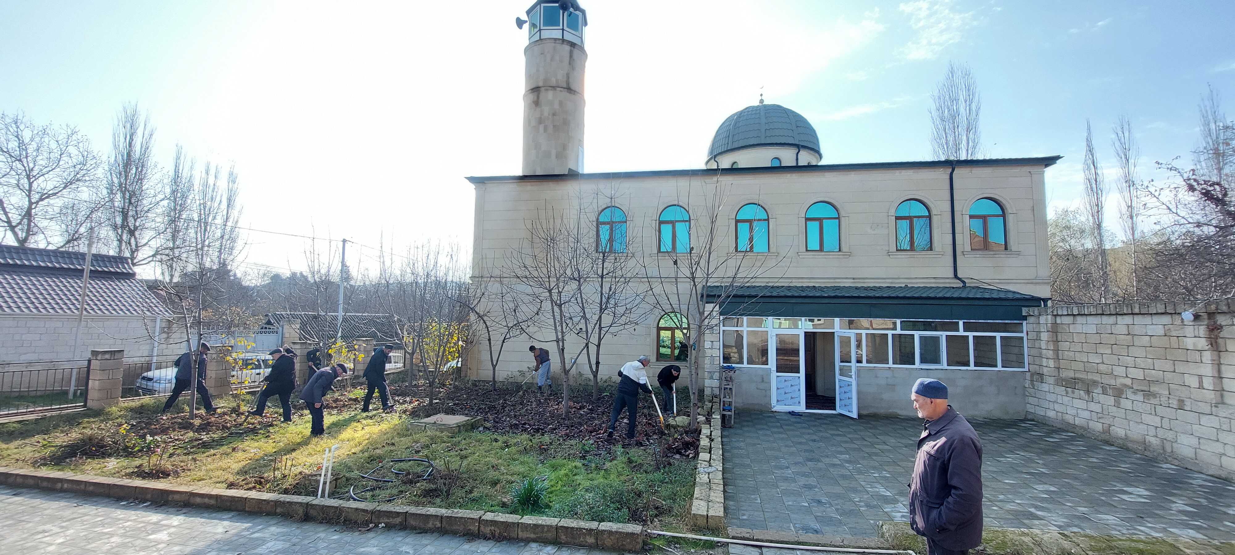Bölgələrdə “Yaşıl gələcək naminə” aksiyası keçirilib - Image 10