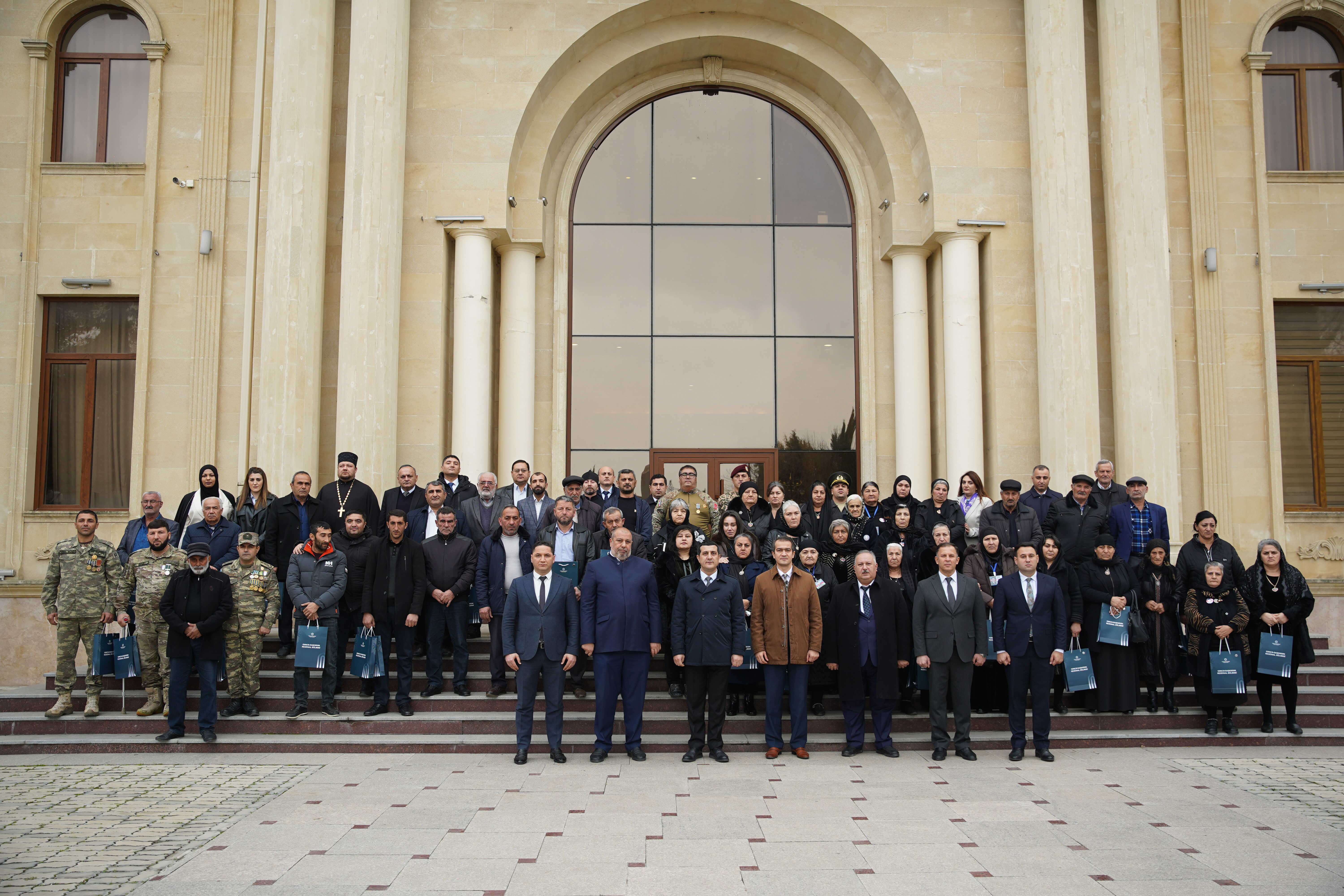 Samuxda “Şəhidlik: Vətənə sevgi və sədaqət zirvəsi” mövzusunda konfrans keçirilib - Image 16